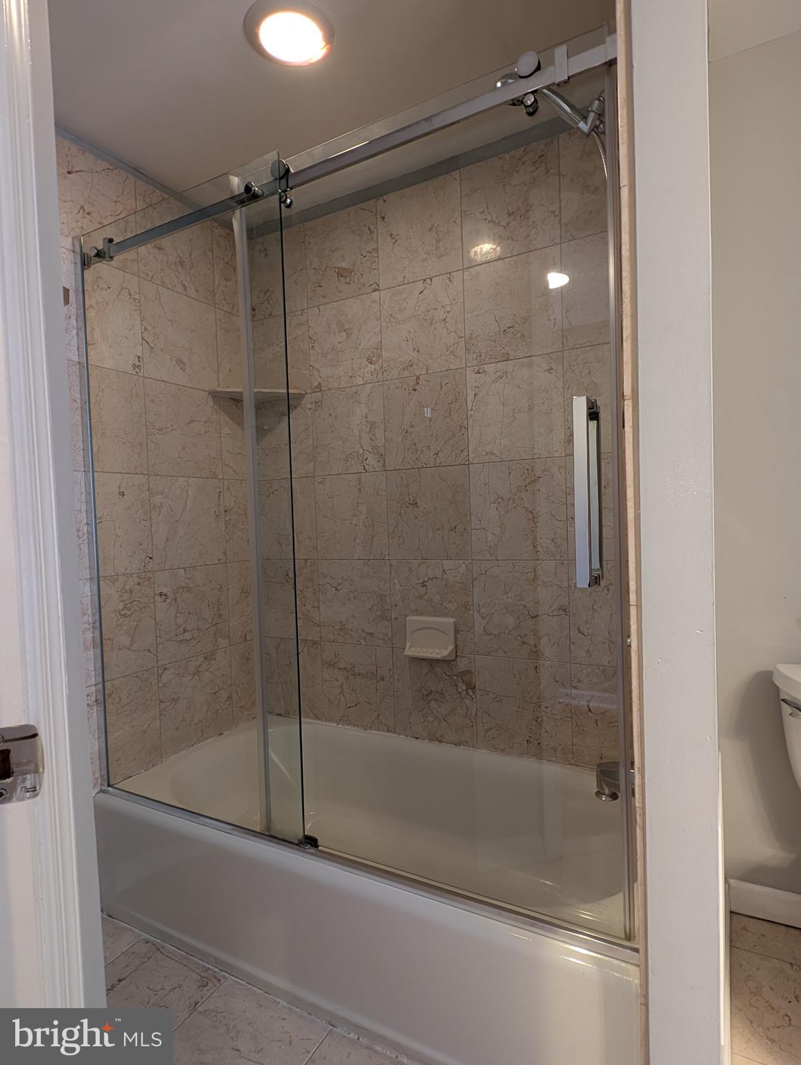 NORTHERN LIBERTIES - Residential Lease