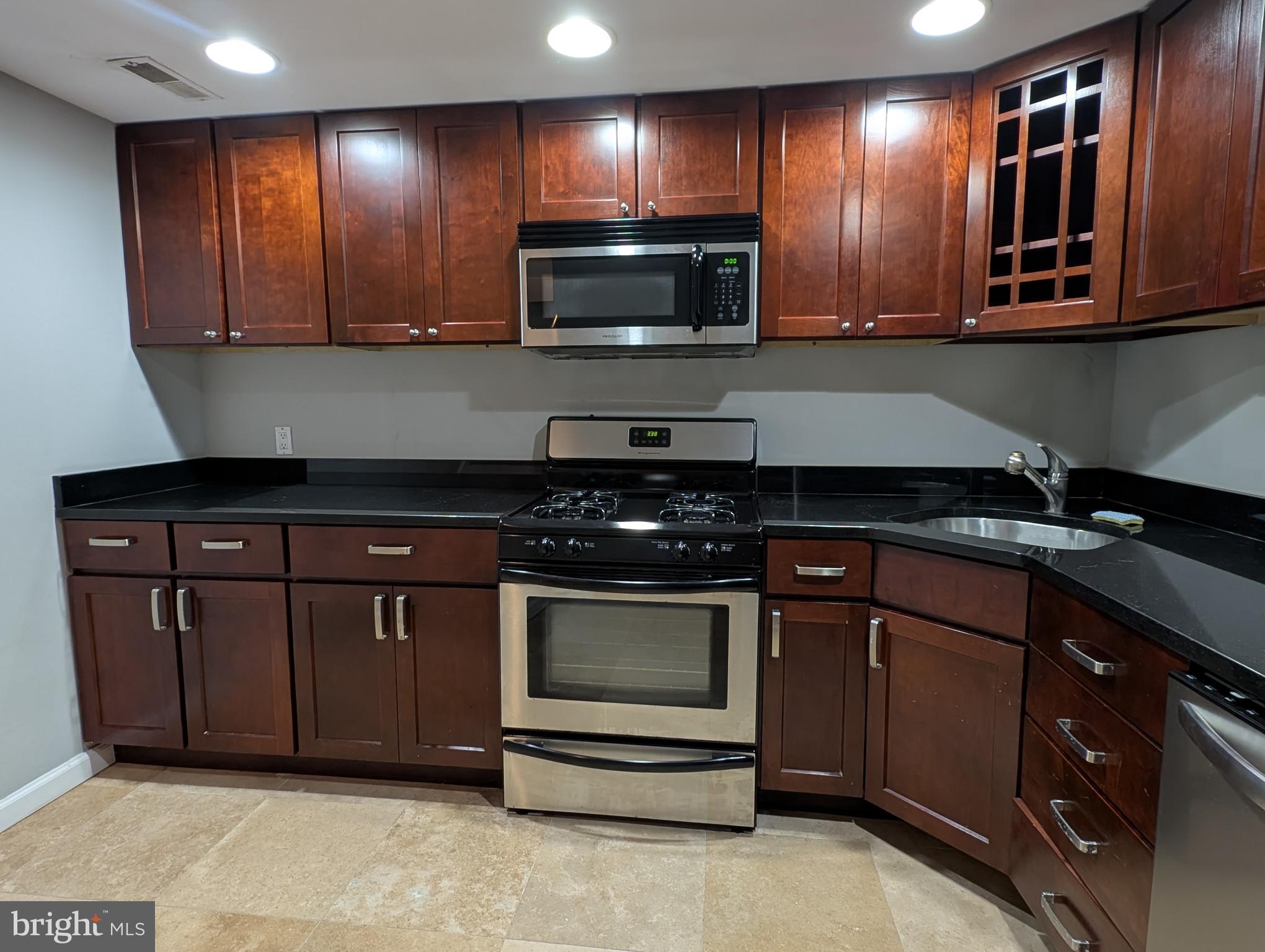 NORTHERN LIBERTIES - Residential Lease