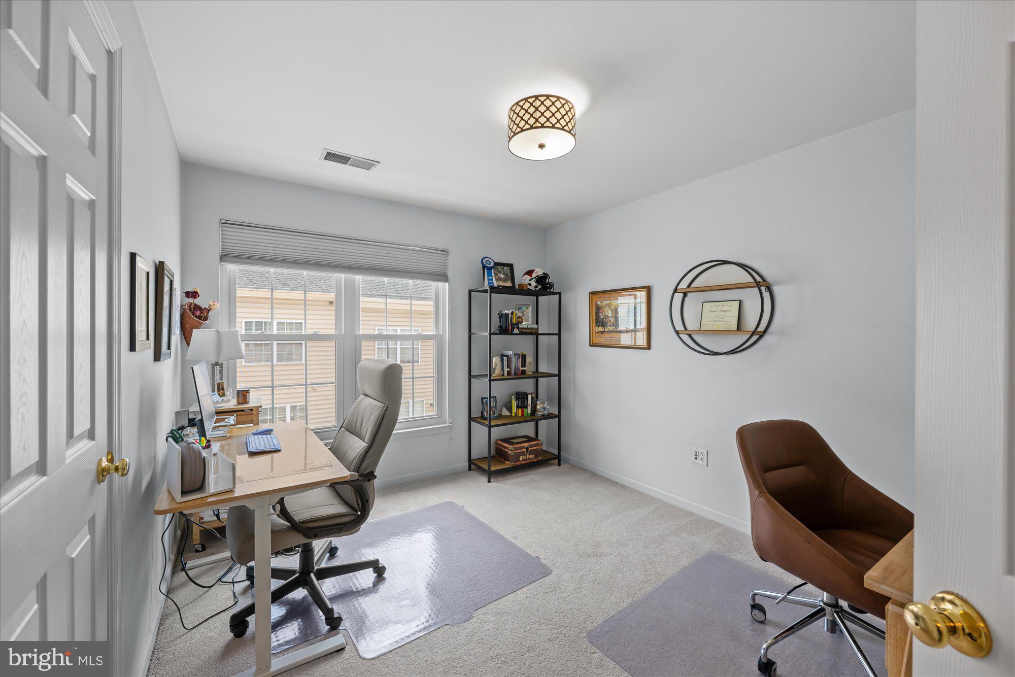 CAMERON STATION - Residential