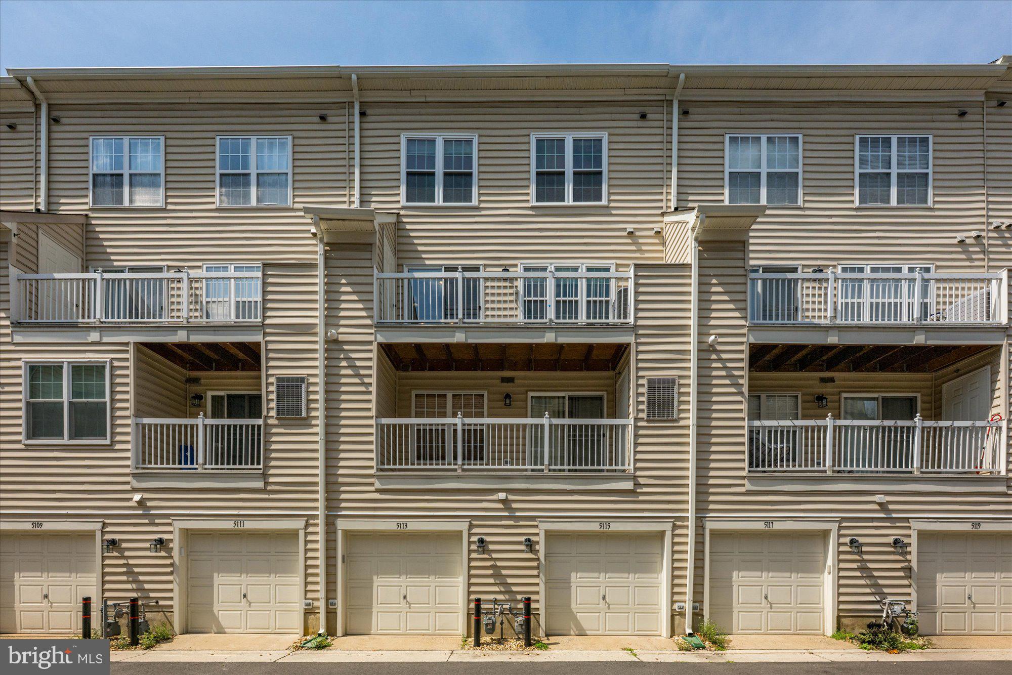 CAMERON STATION - Residential