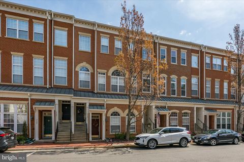 5115 DONOVAN DRIVE ALEXANDRIA VA 22304