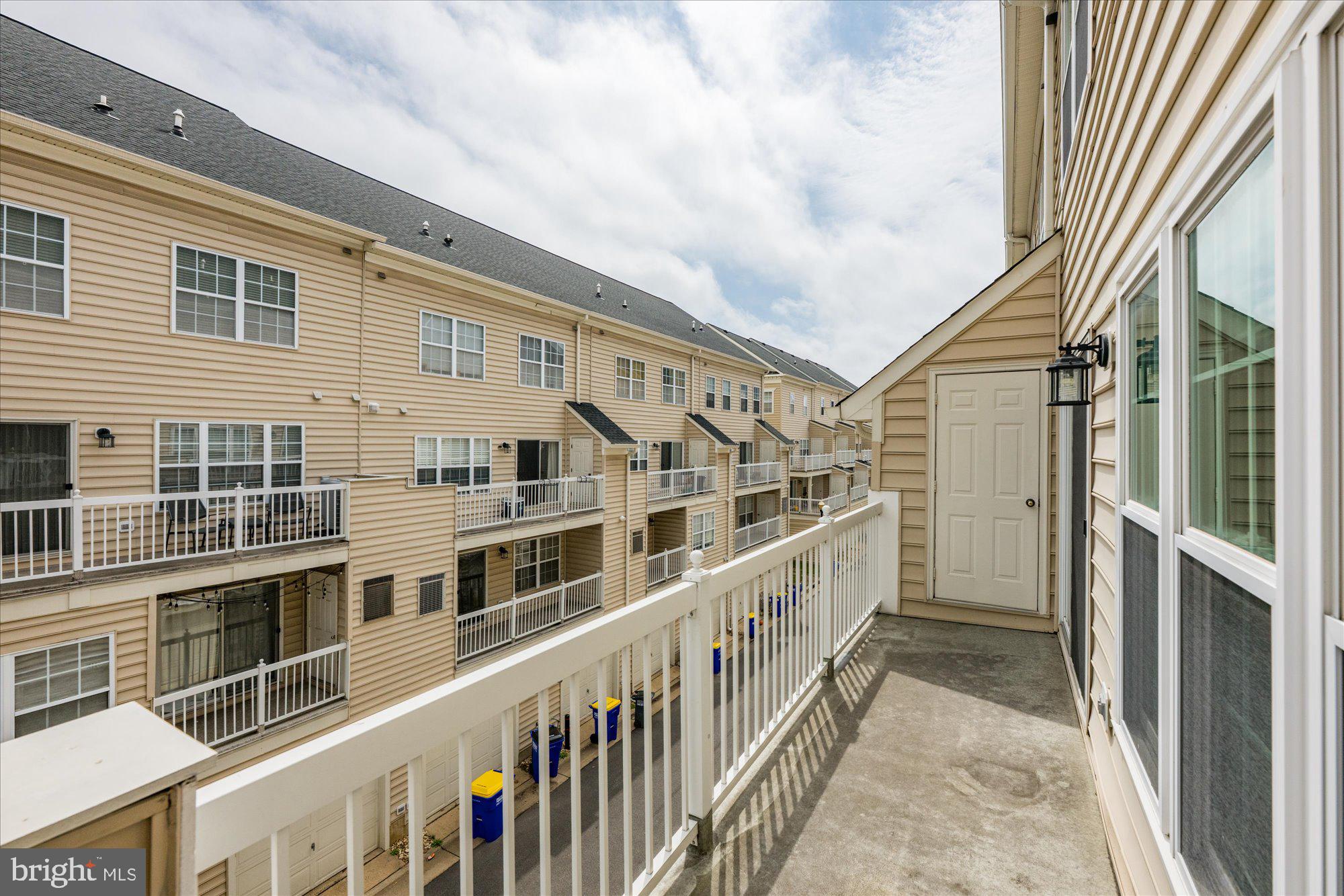 CAMERON STATION - Residential