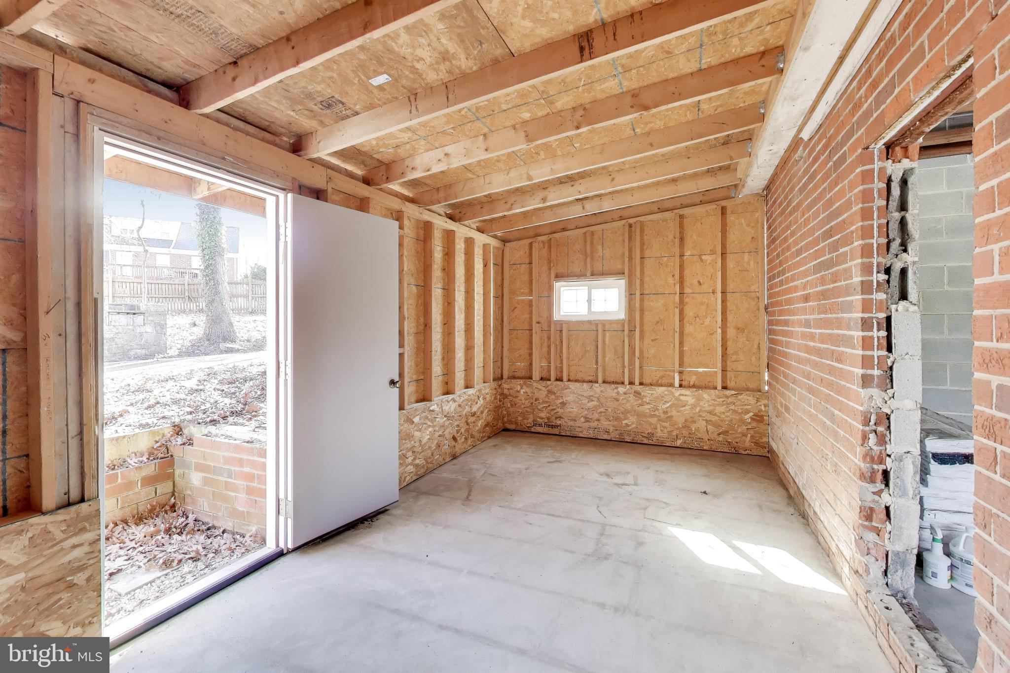 BELTSVILLE - Residential