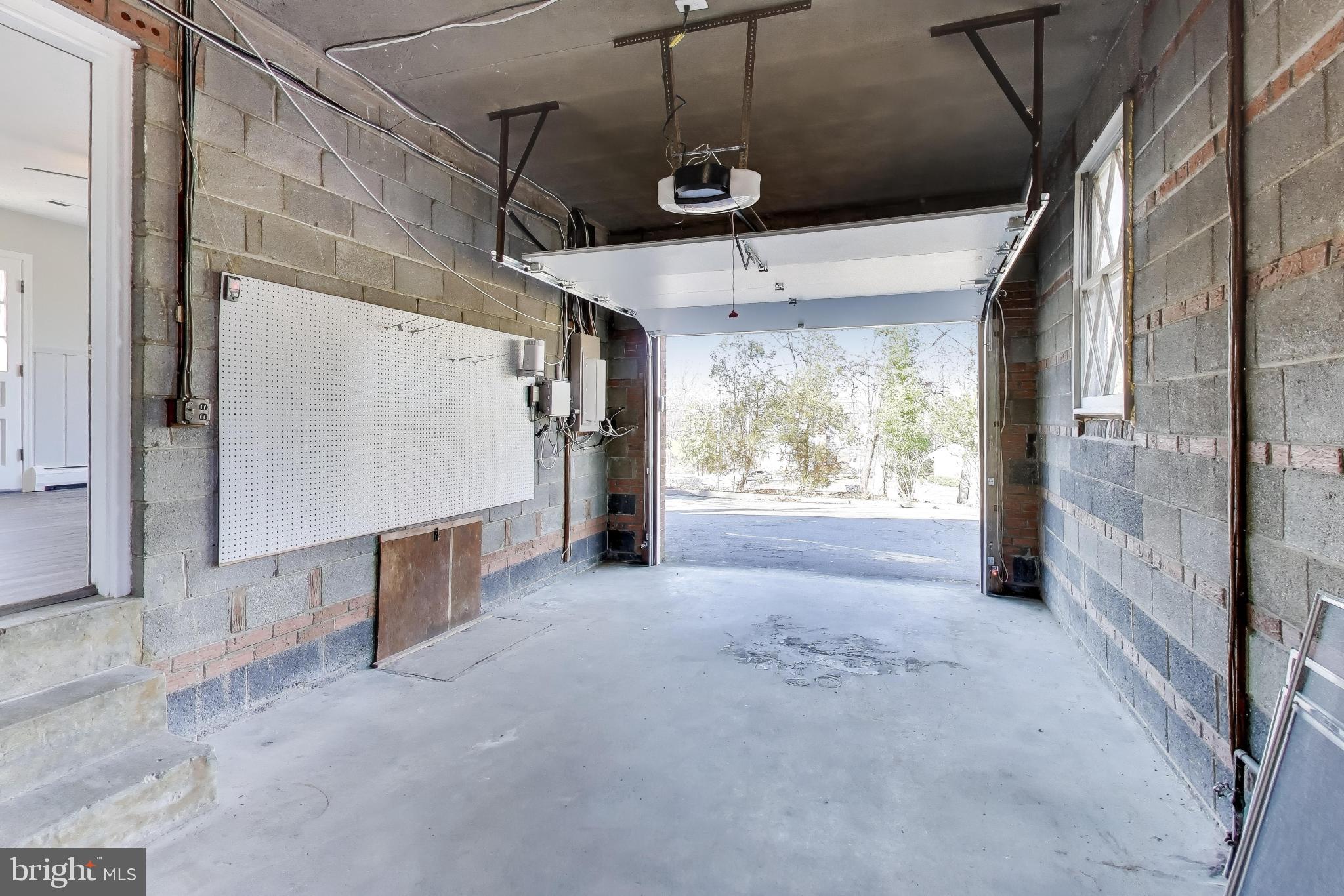 BELTSVILLE - Residential