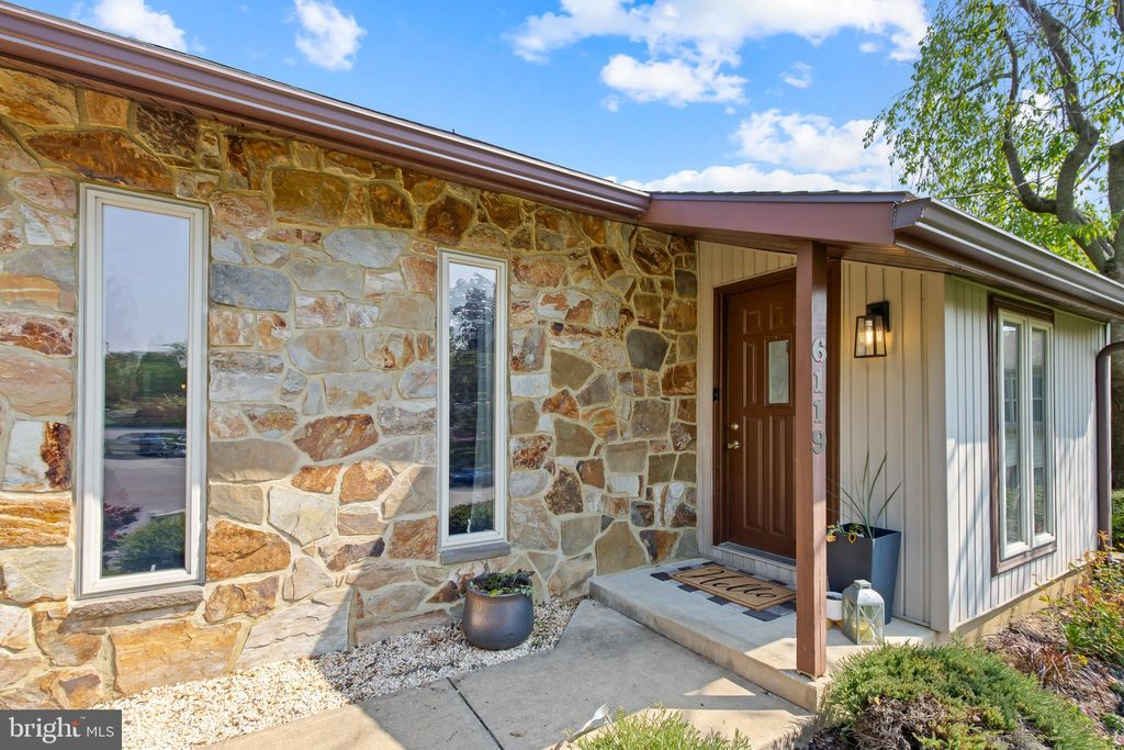 Photo of 6119 GENEVA DR, EAST PETERSBURG, PA 17520 (MLS # PALA2034164)