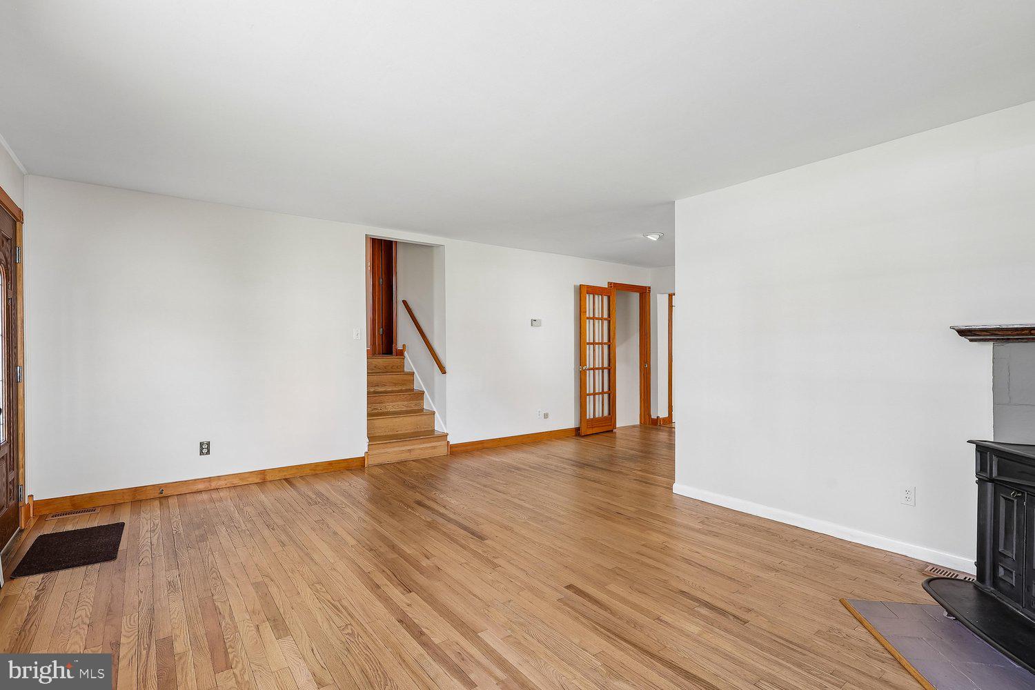 HILLSMERE ESTATES - Residential