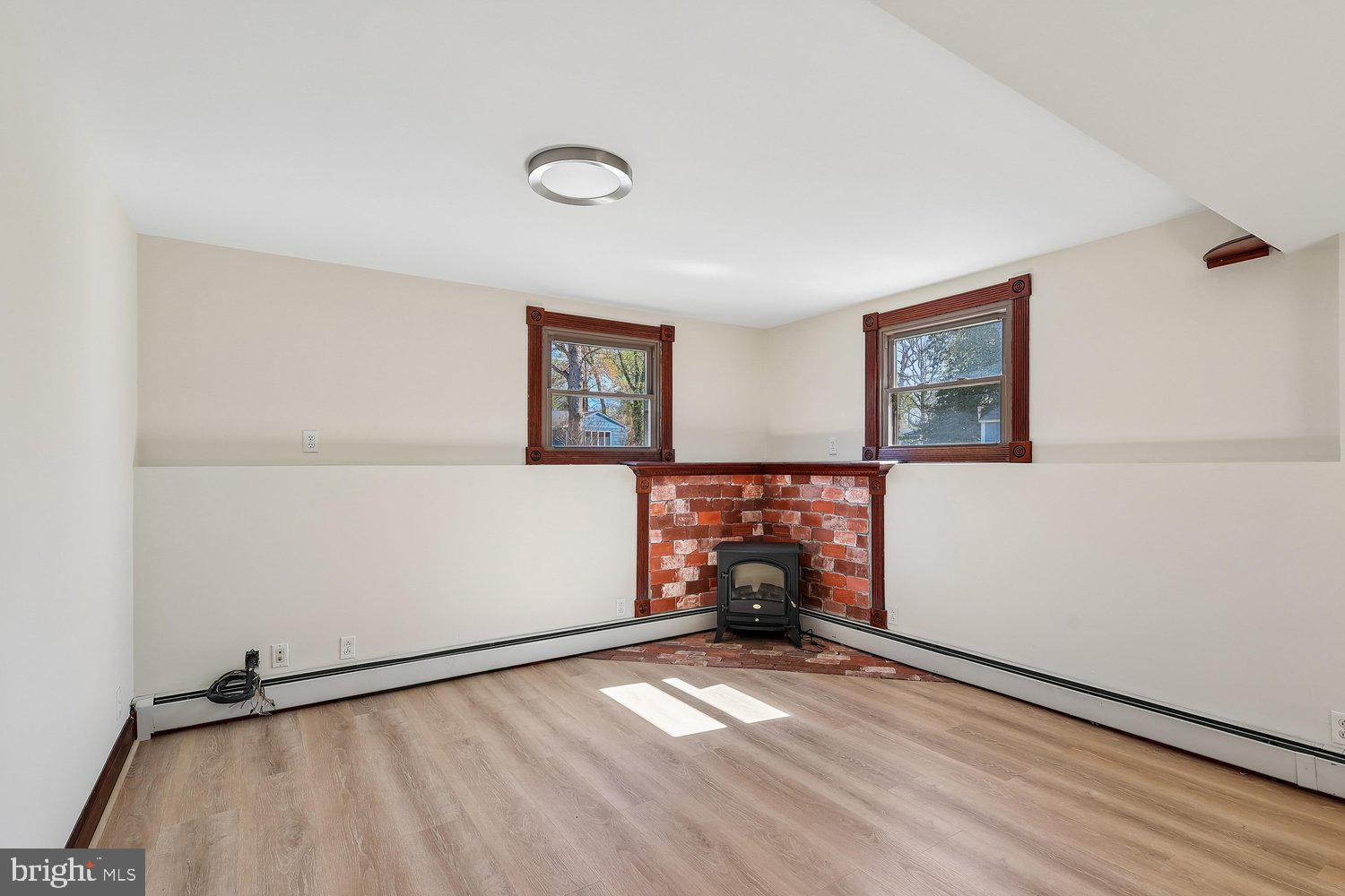 HILLSMERE ESTATES - Residential