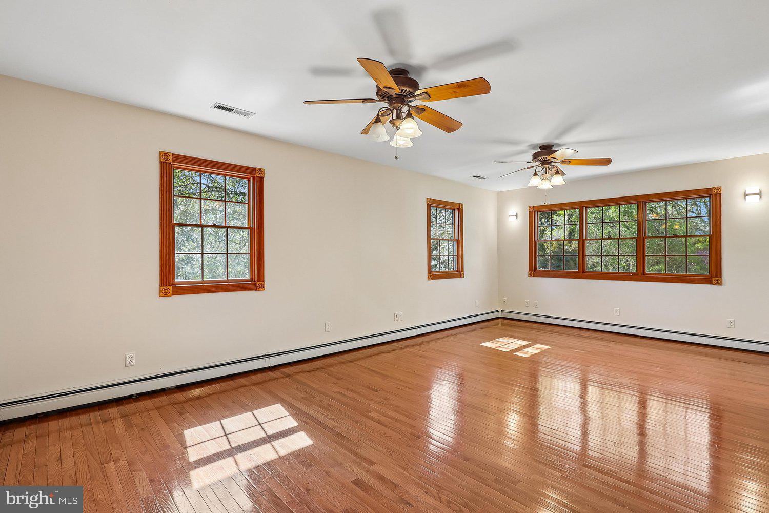 HILLSMERE ESTATES - Residential