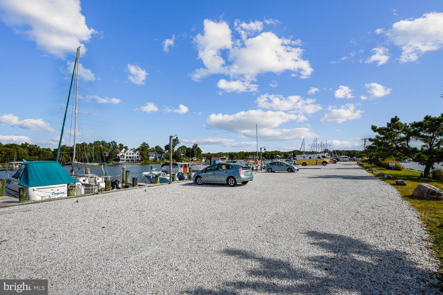 HILLSMERE ESTATES - Residential