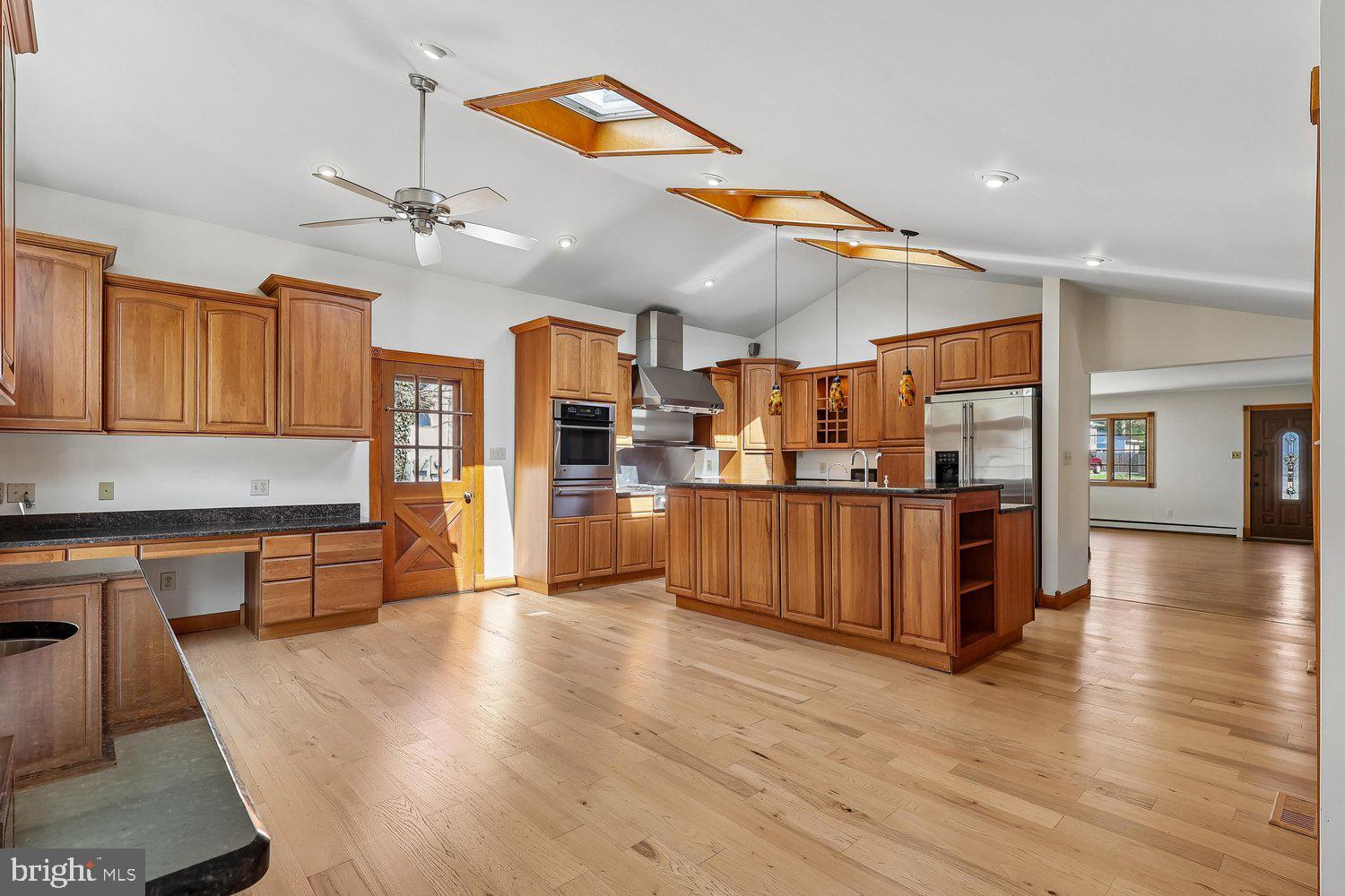 HILLSMERE ESTATES - Residential