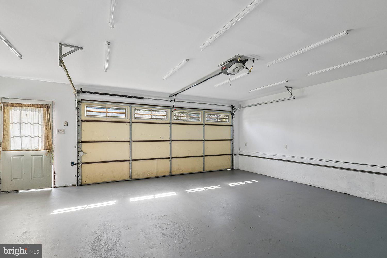 HILLSMERE ESTATES - Residential