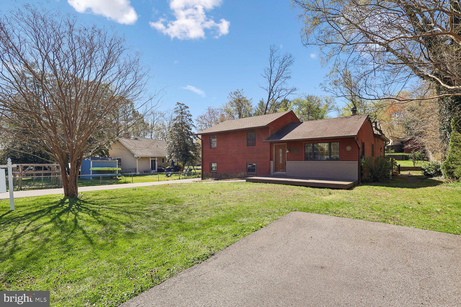 HILLSMERE ESTATES - Residential