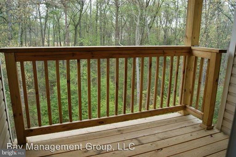 STONEHOUSE RUN - Residential Lease