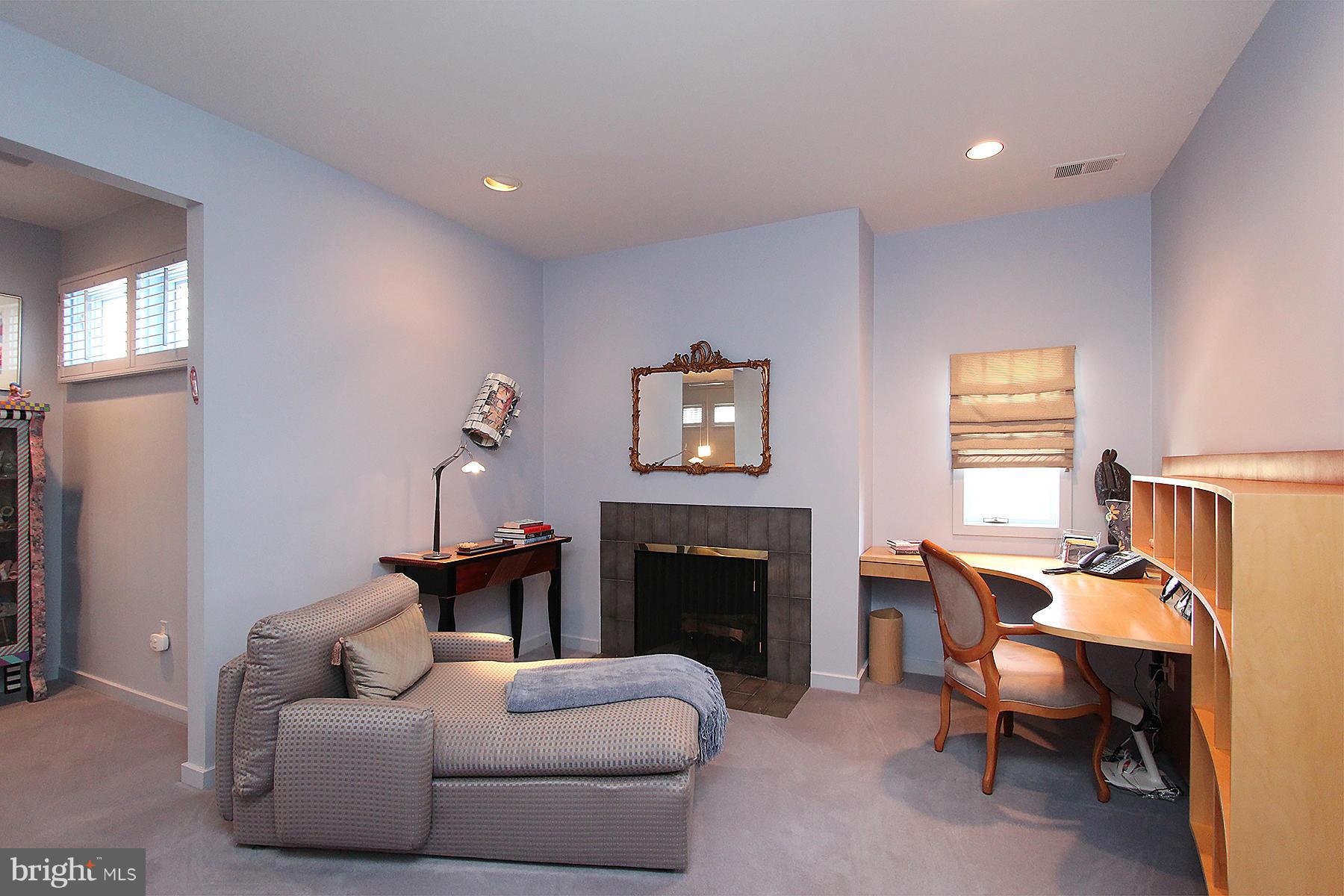 BRADLEY PARK - Residential