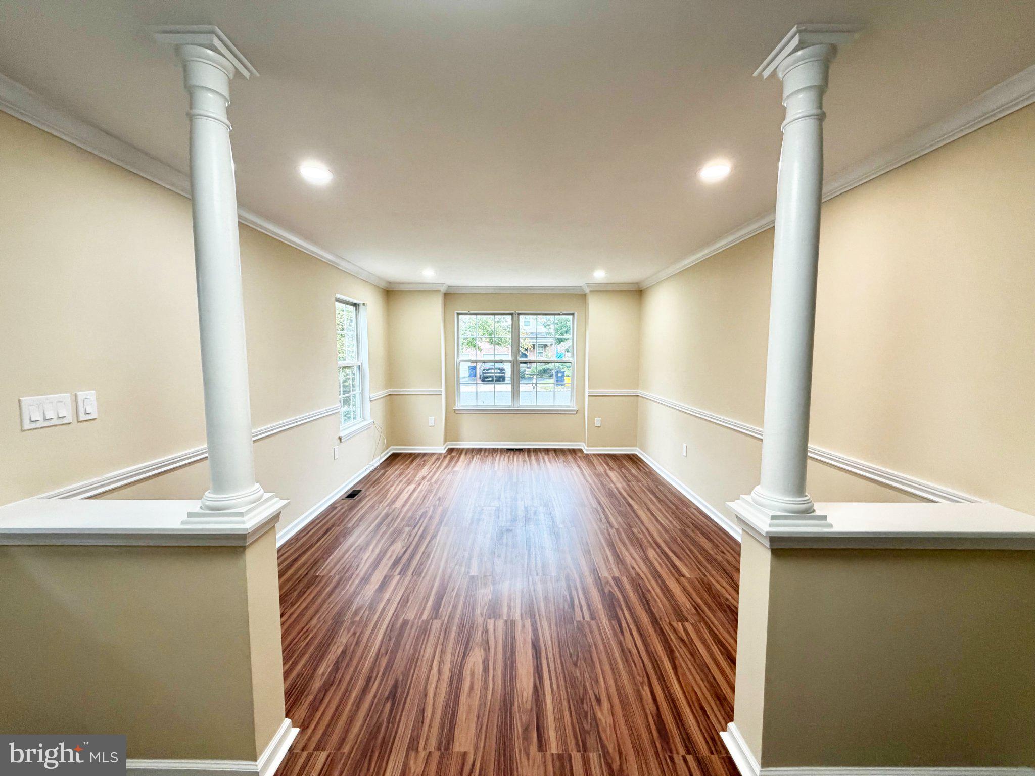 224 FOUNTAYNE LANE