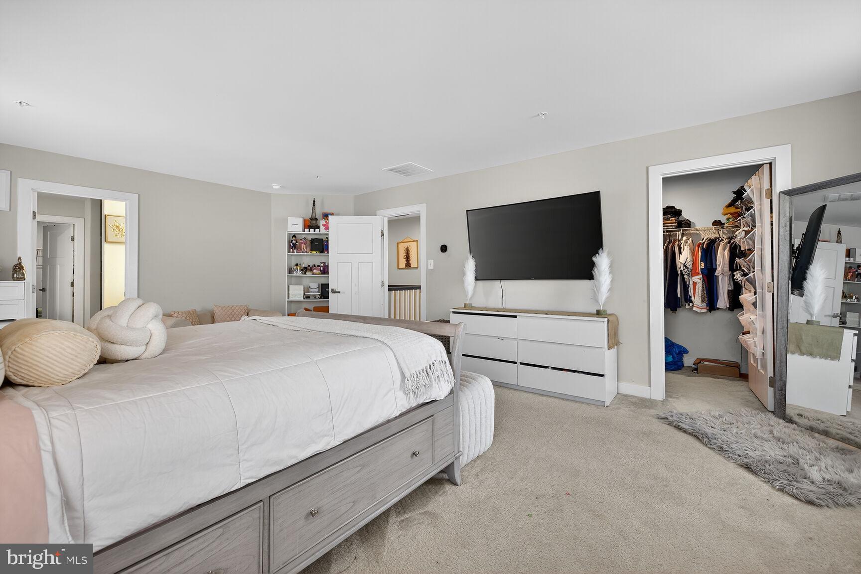 WESTFIELDS - Residential