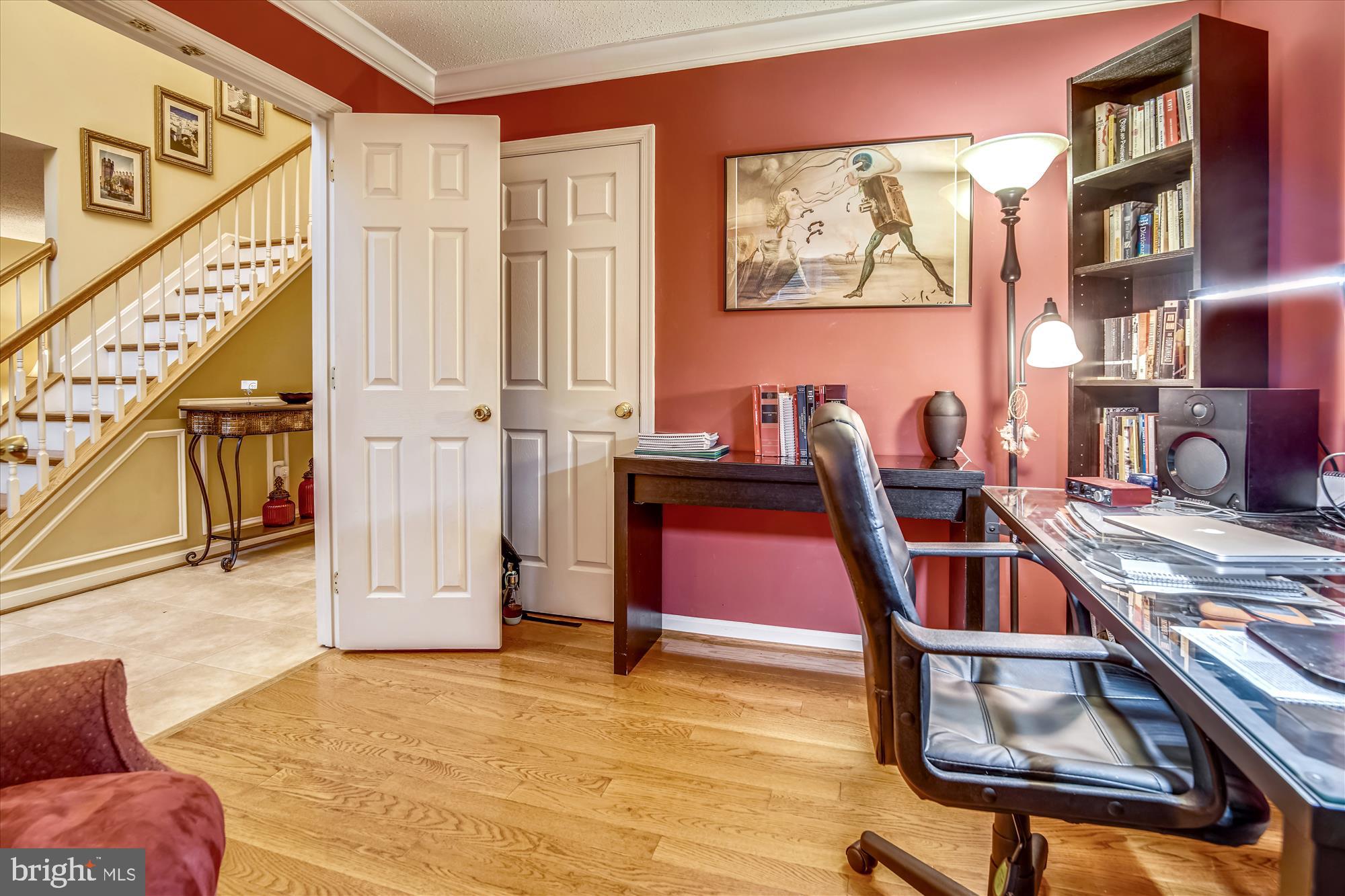 JAMESTOWNE - Residential