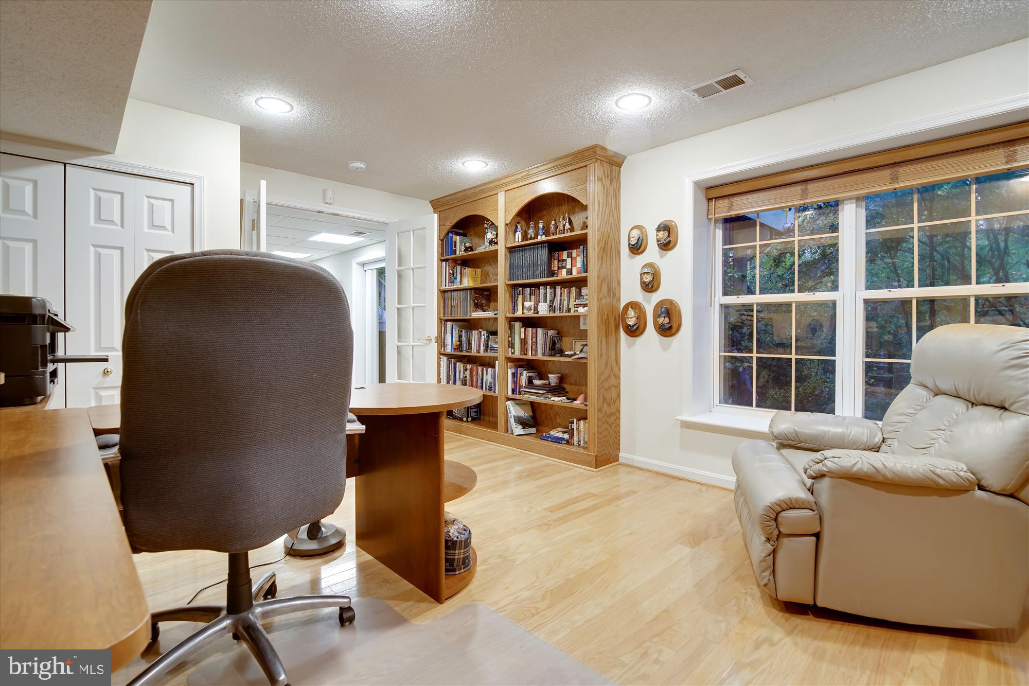 JAMESTOWNE - Residential