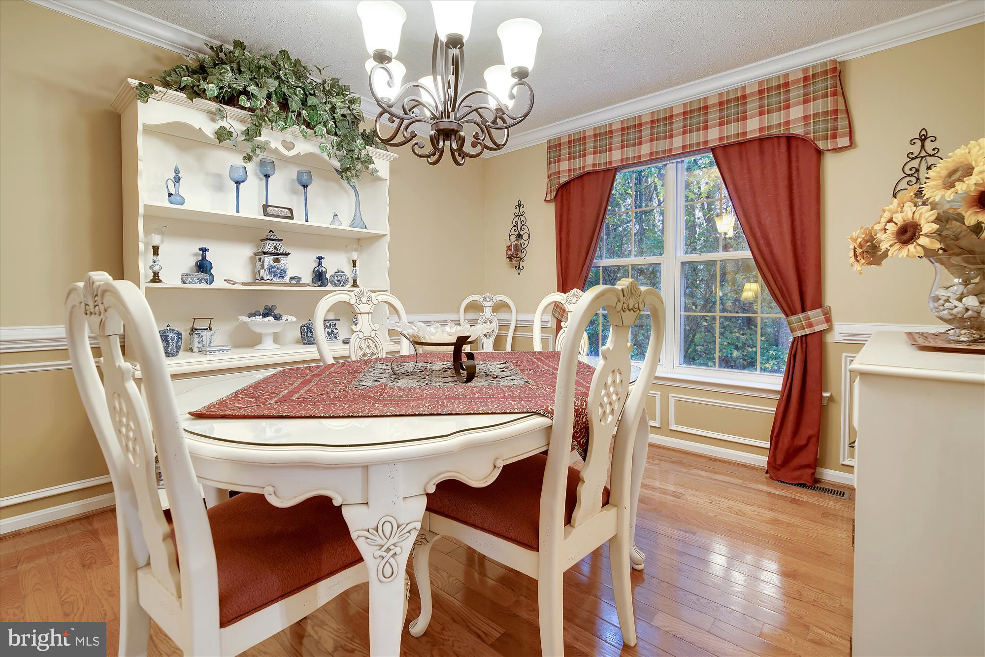 JAMESTOWNE - Residential