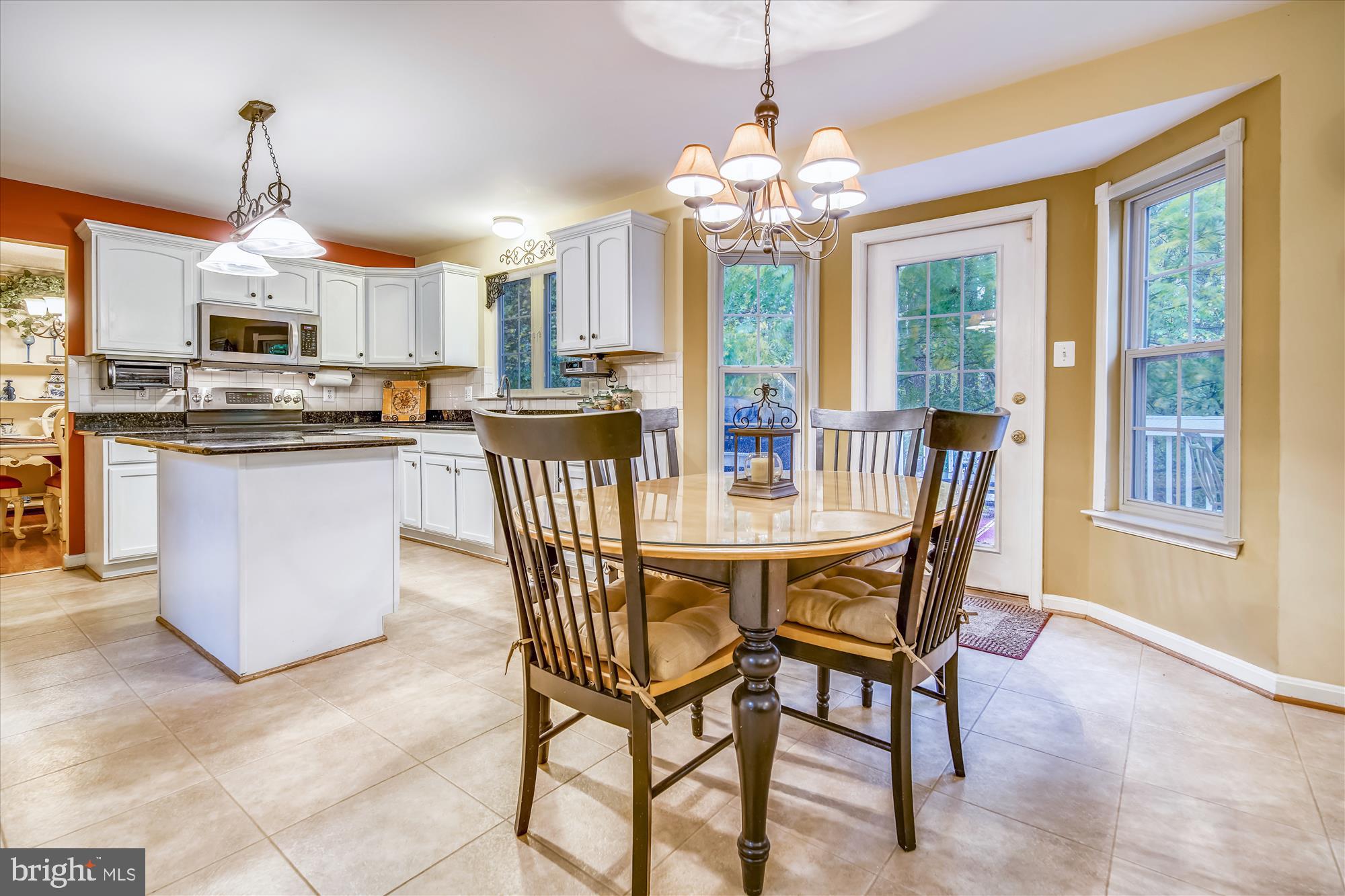 JAMESTOWNE - Residential