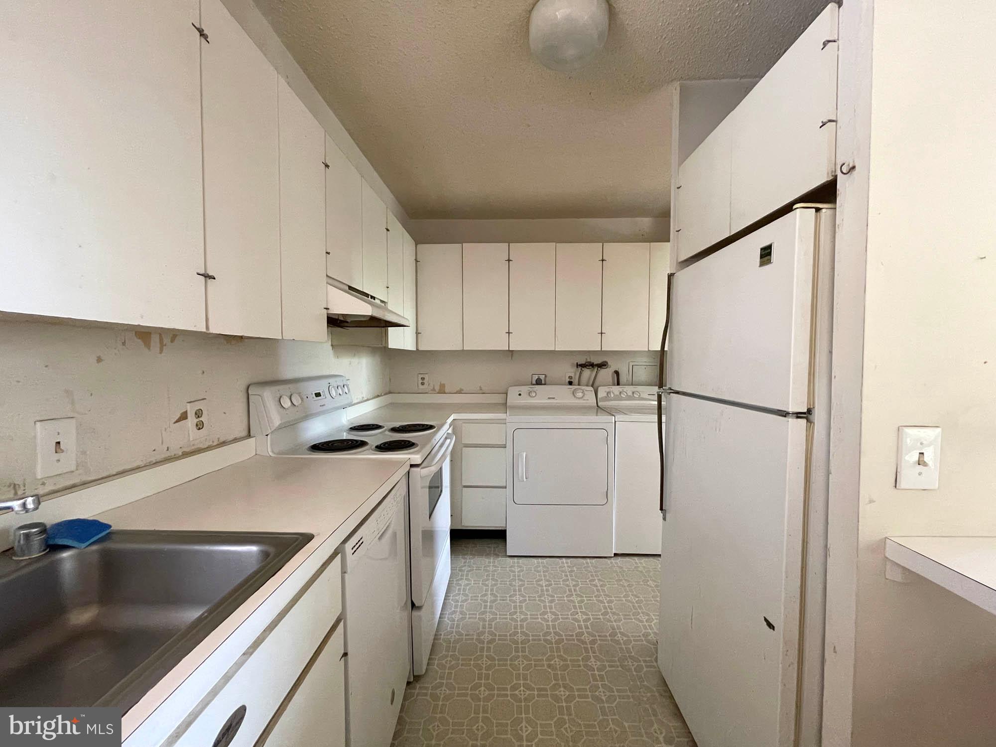 COLD SPRING NEWTOWN - Residential