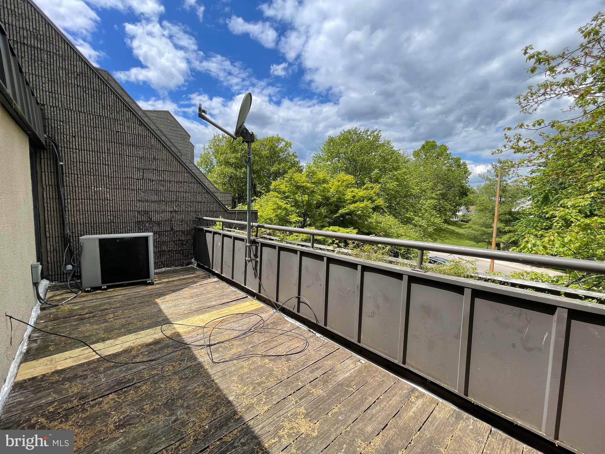 COLD SPRING NEWTOWN - Residential