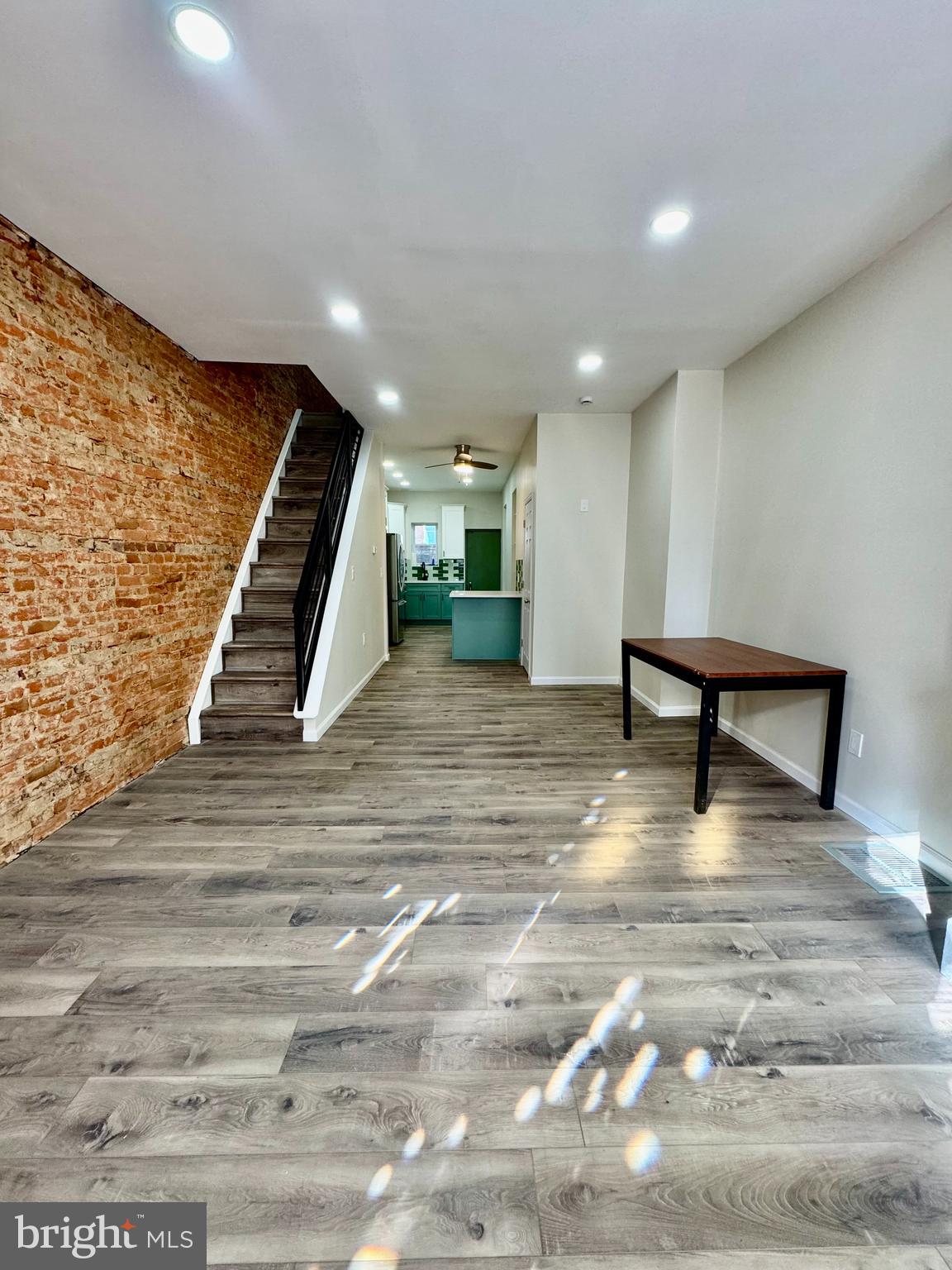 EAST KENSINGTON - Residential Lease