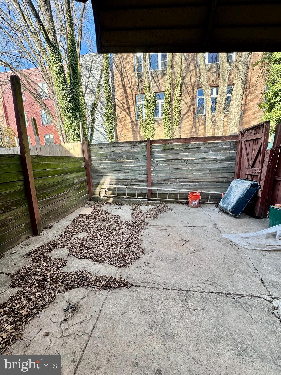 EAST KENSINGTON - Residential Lease