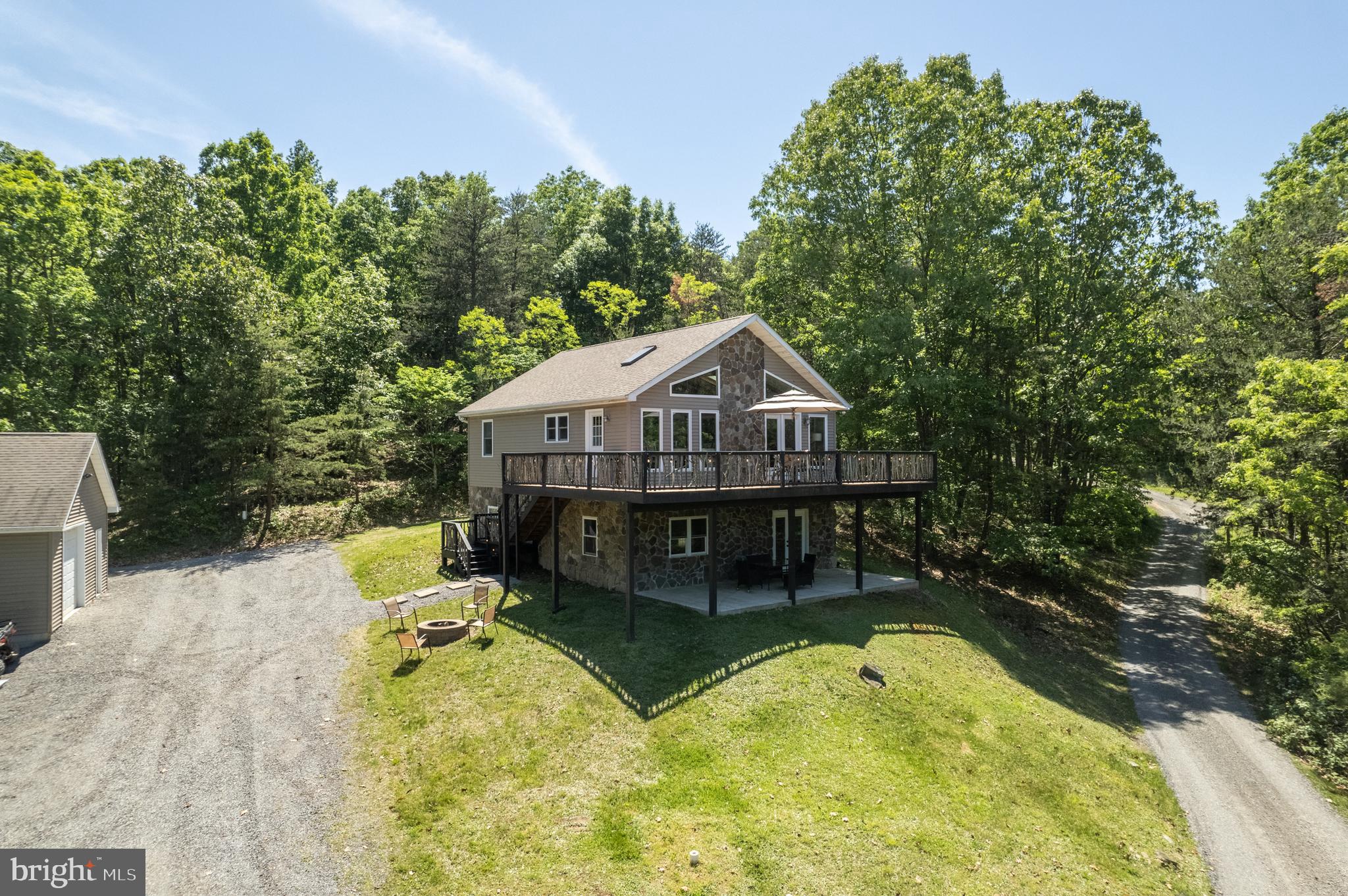 ASHTON WOODS - Residential