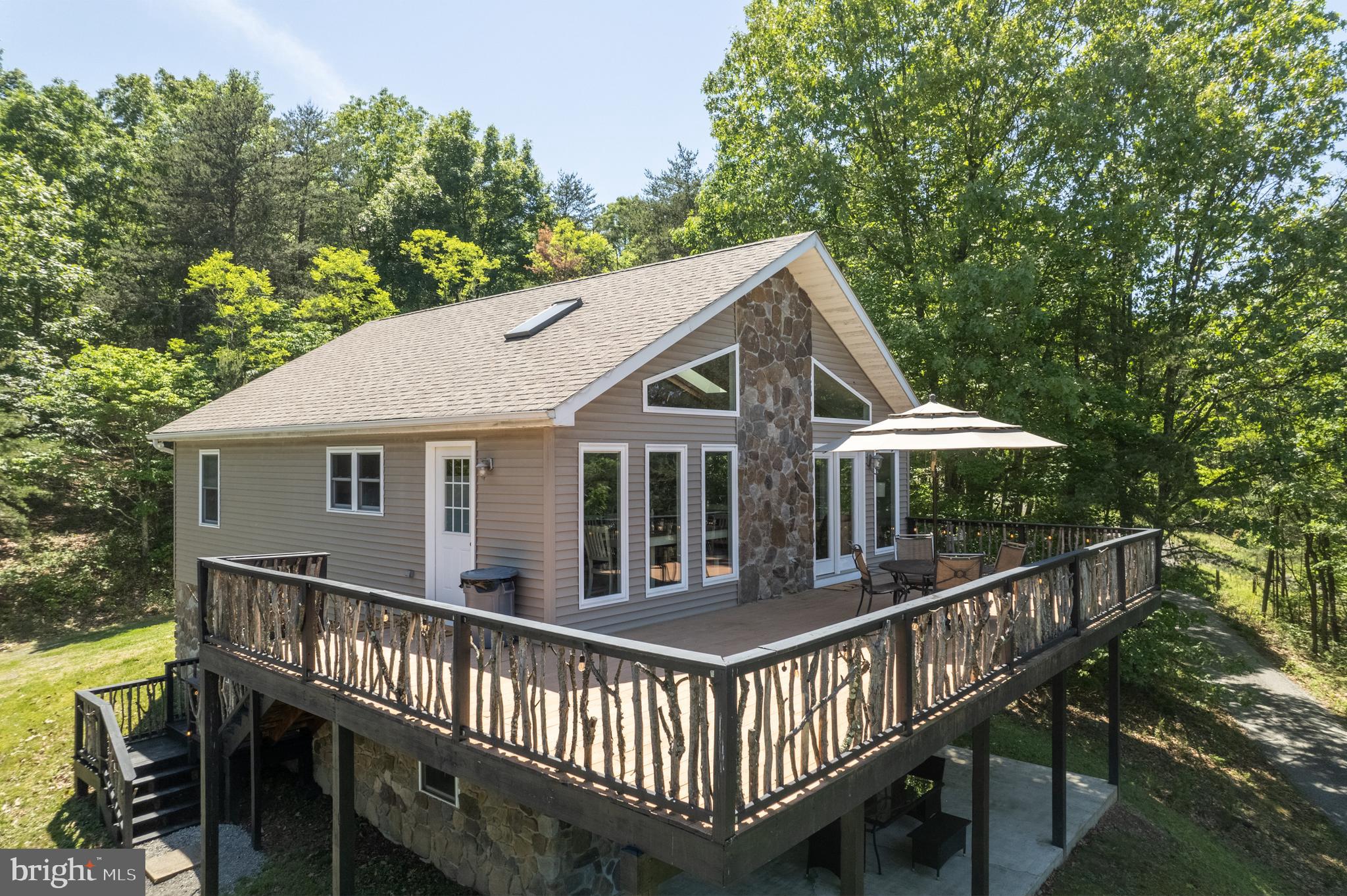 ASHTON WOODS - Residential