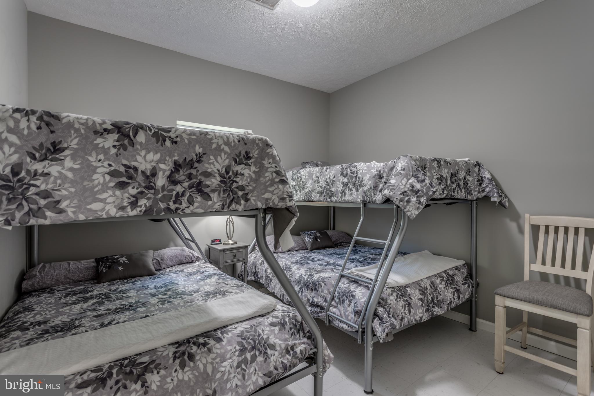 ASHTON WOODS - Residential