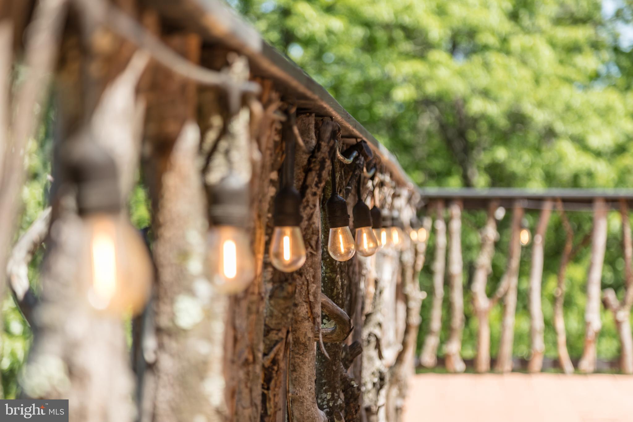 ASHTON WOODS - Residential