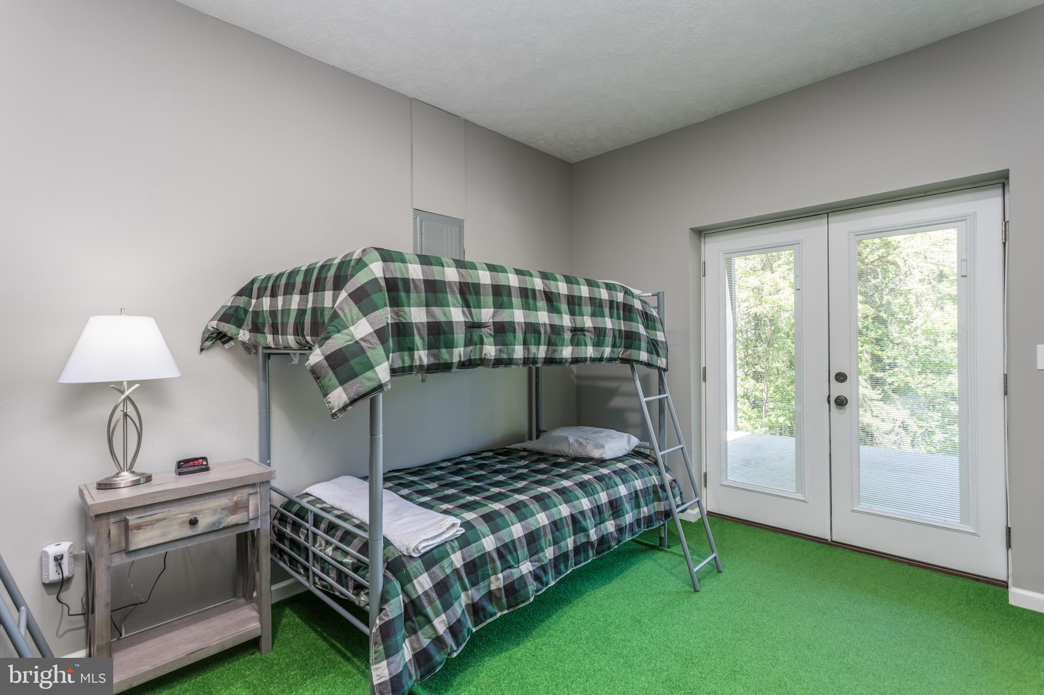 ASHTON WOODS - Residential