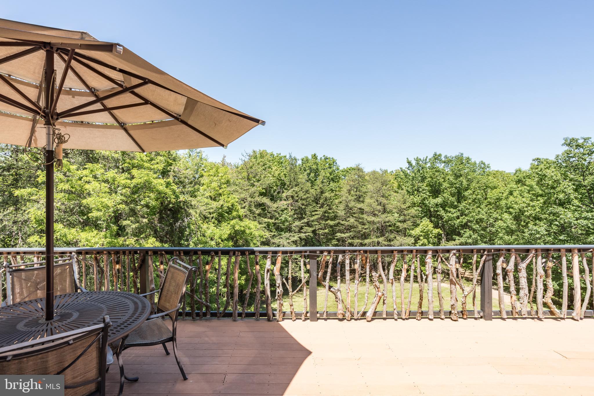 ASHTON WOODS - Residential