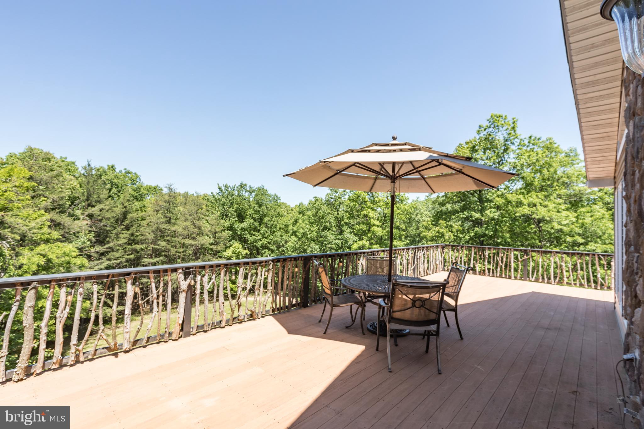 ASHTON WOODS - Residential