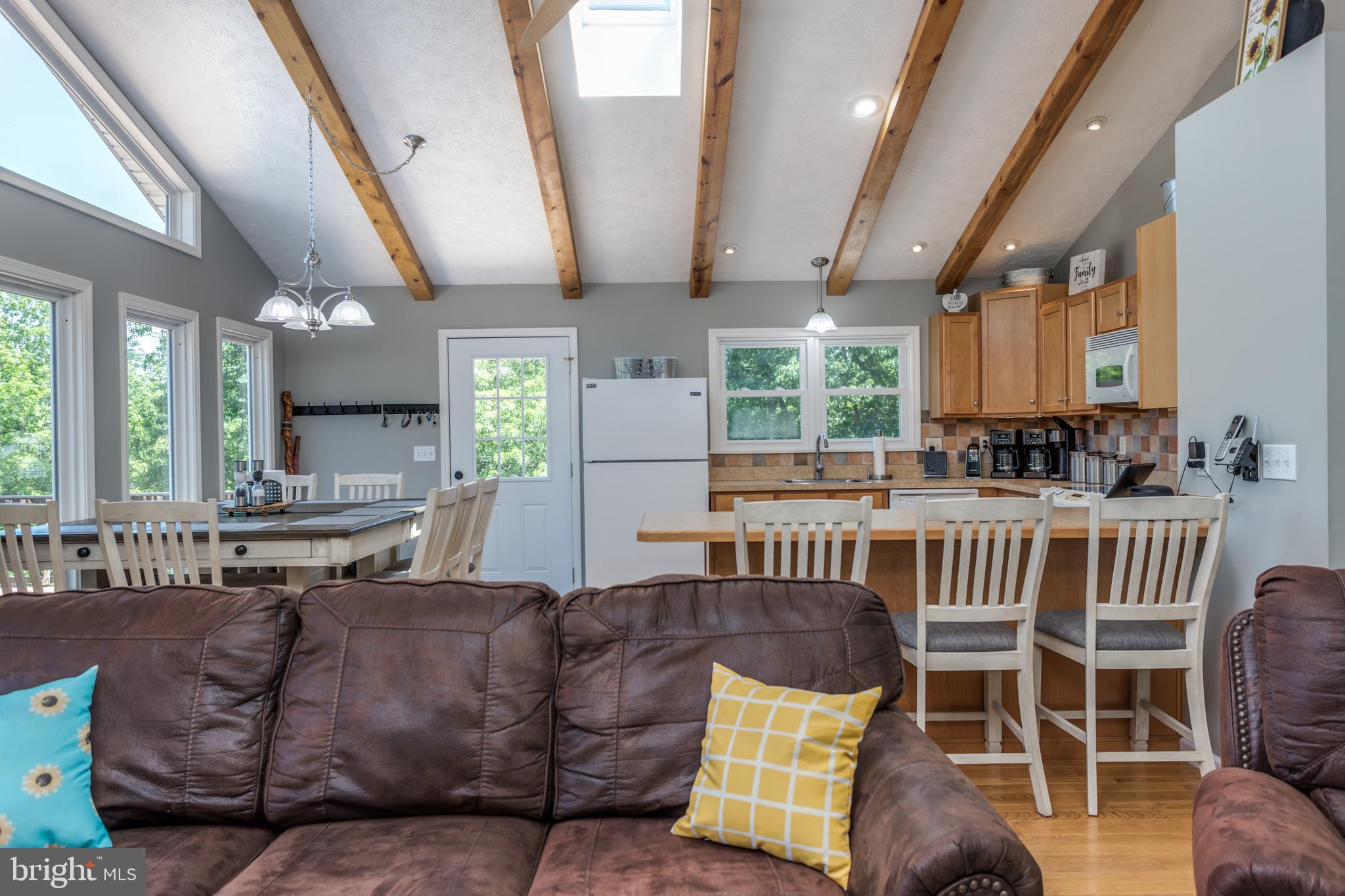 ASHTON WOODS - Residential