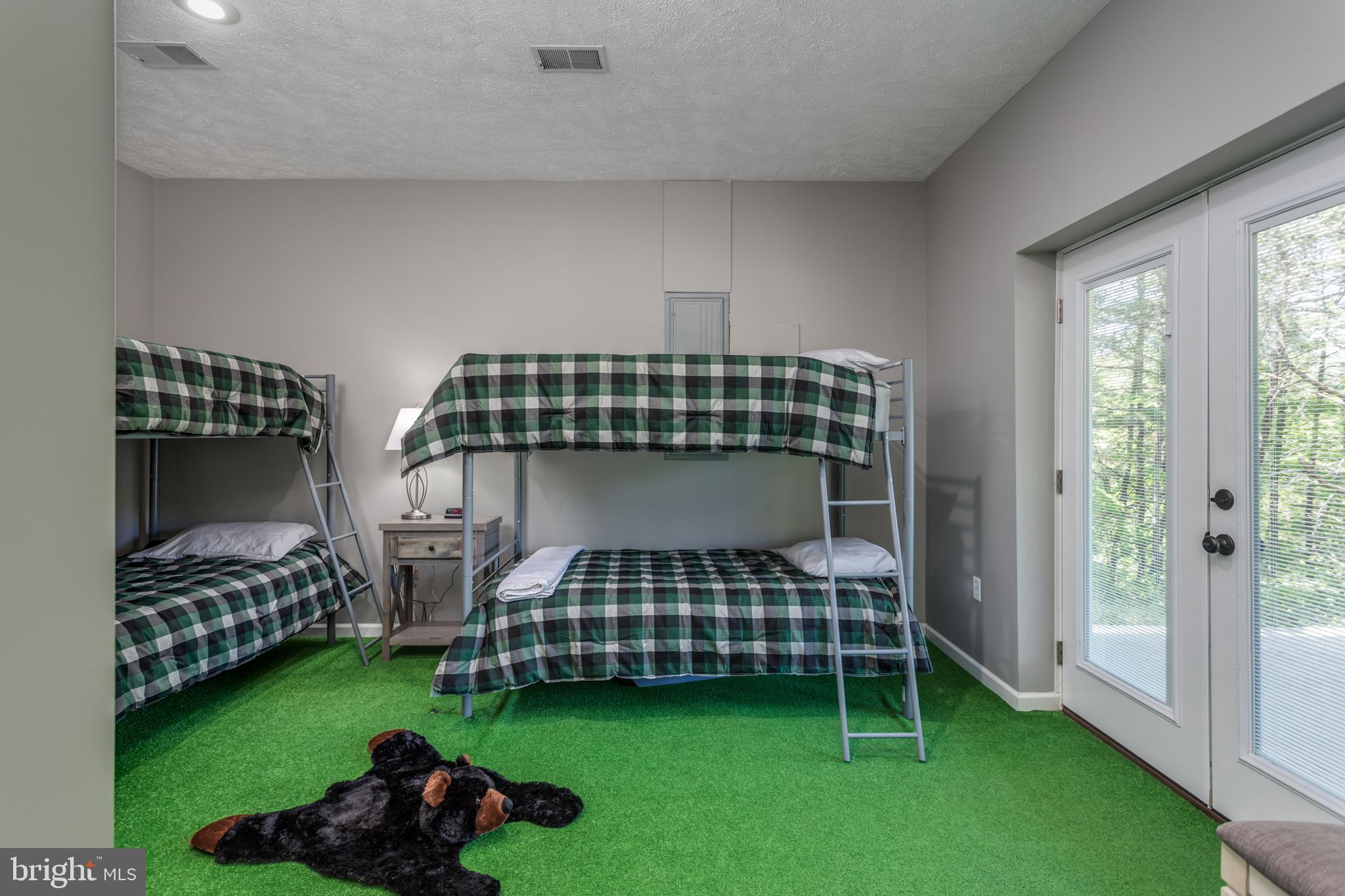 ASHTON WOODS - Residential