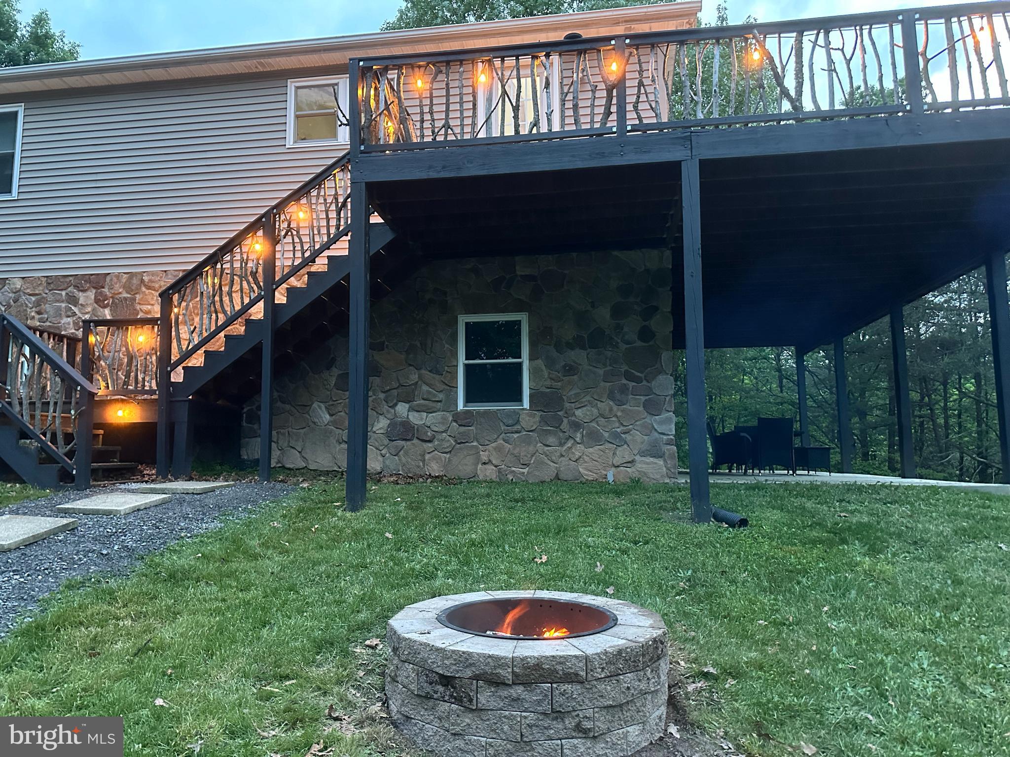 ASHTON WOODS - Residential