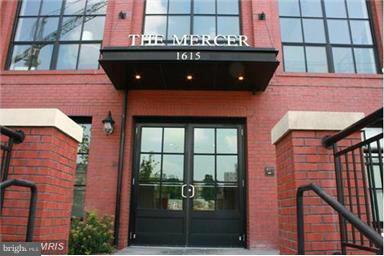 ROSSLYN - Residential Lease