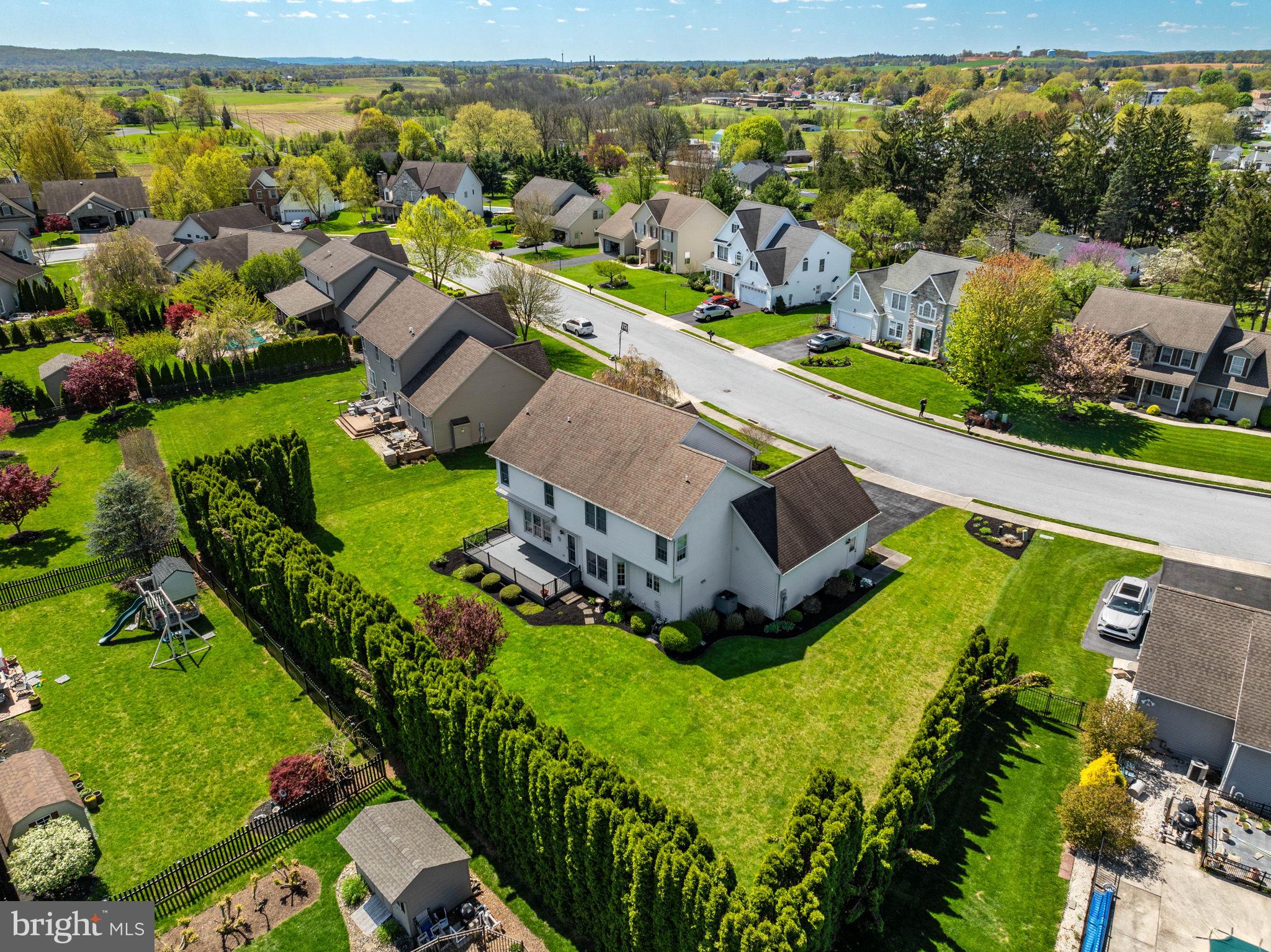 WINDSOR CROSSING - Residential