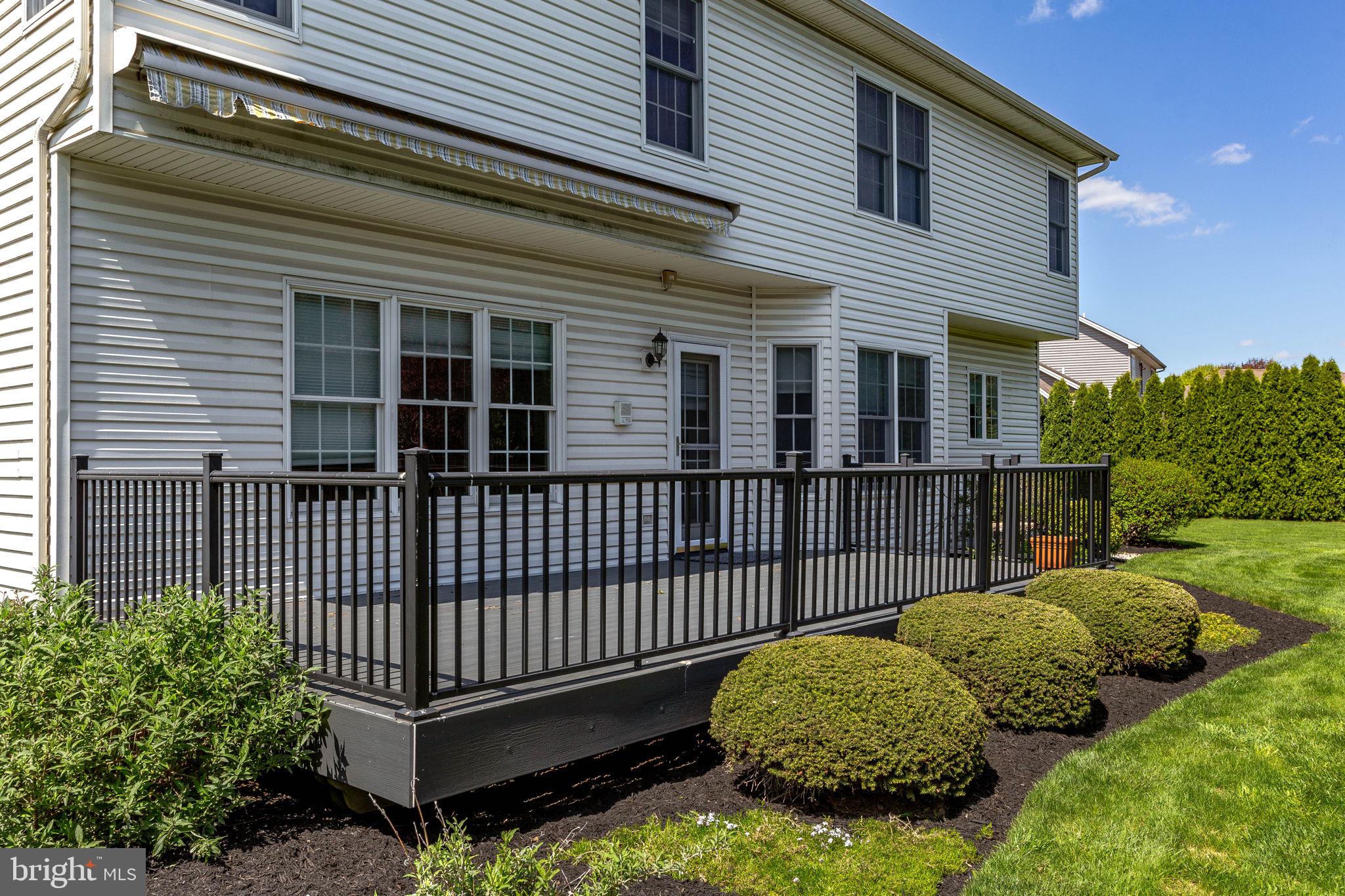 WINDSOR CROSSING - Residential