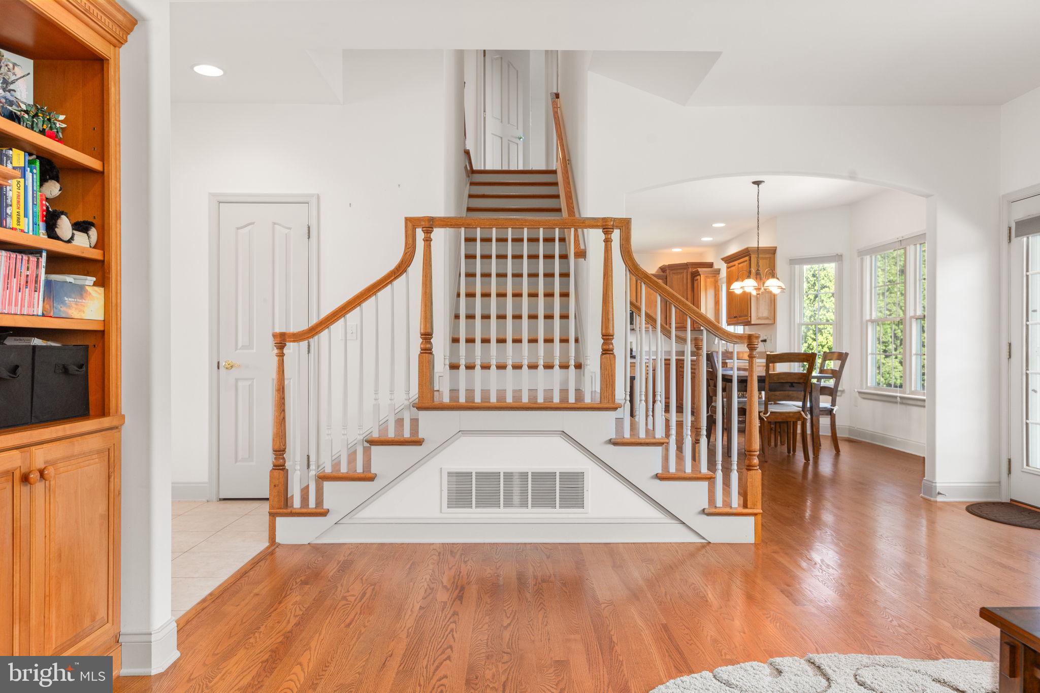 WINDSOR CROSSING - Residential