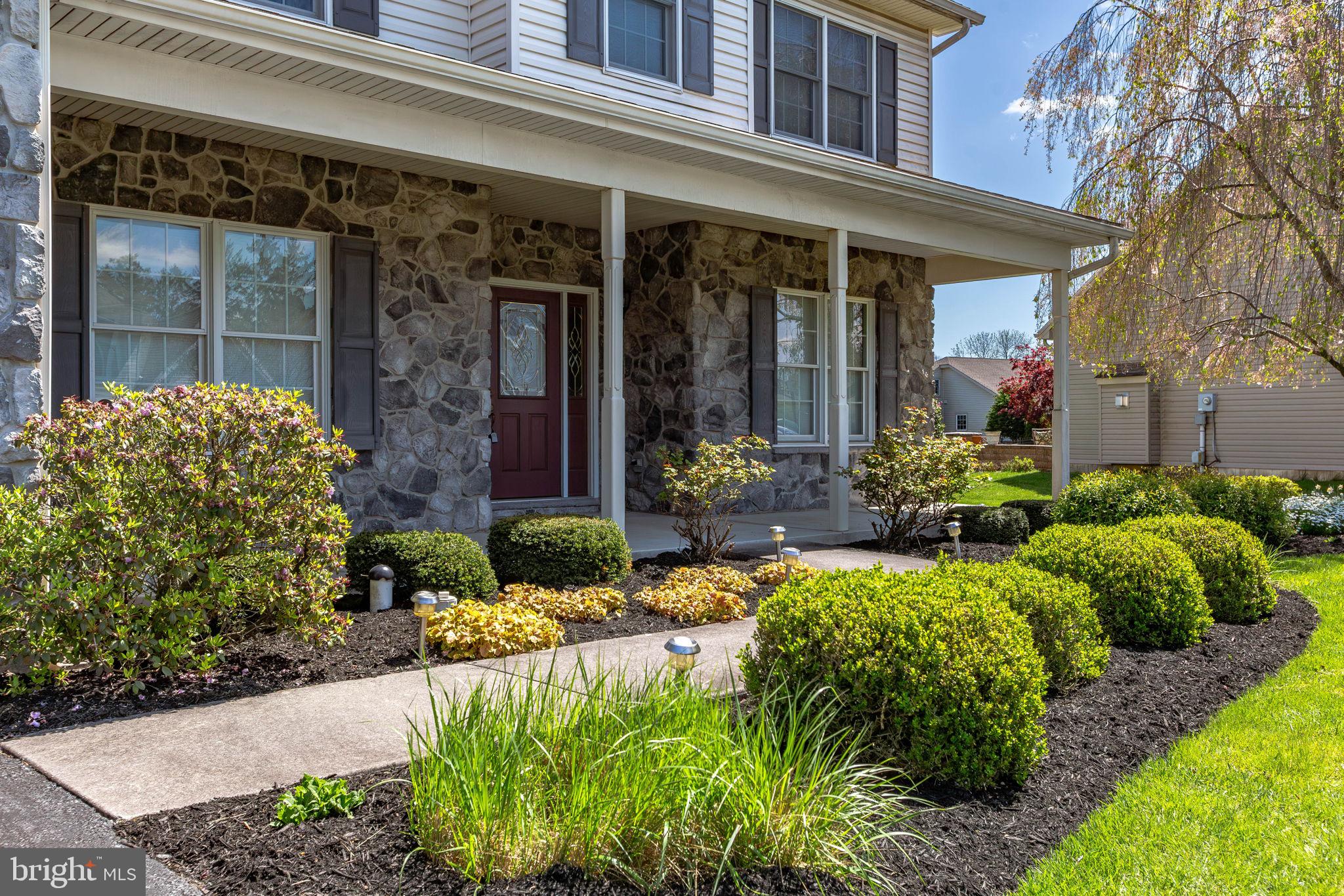 WINDSOR CROSSING - Residential