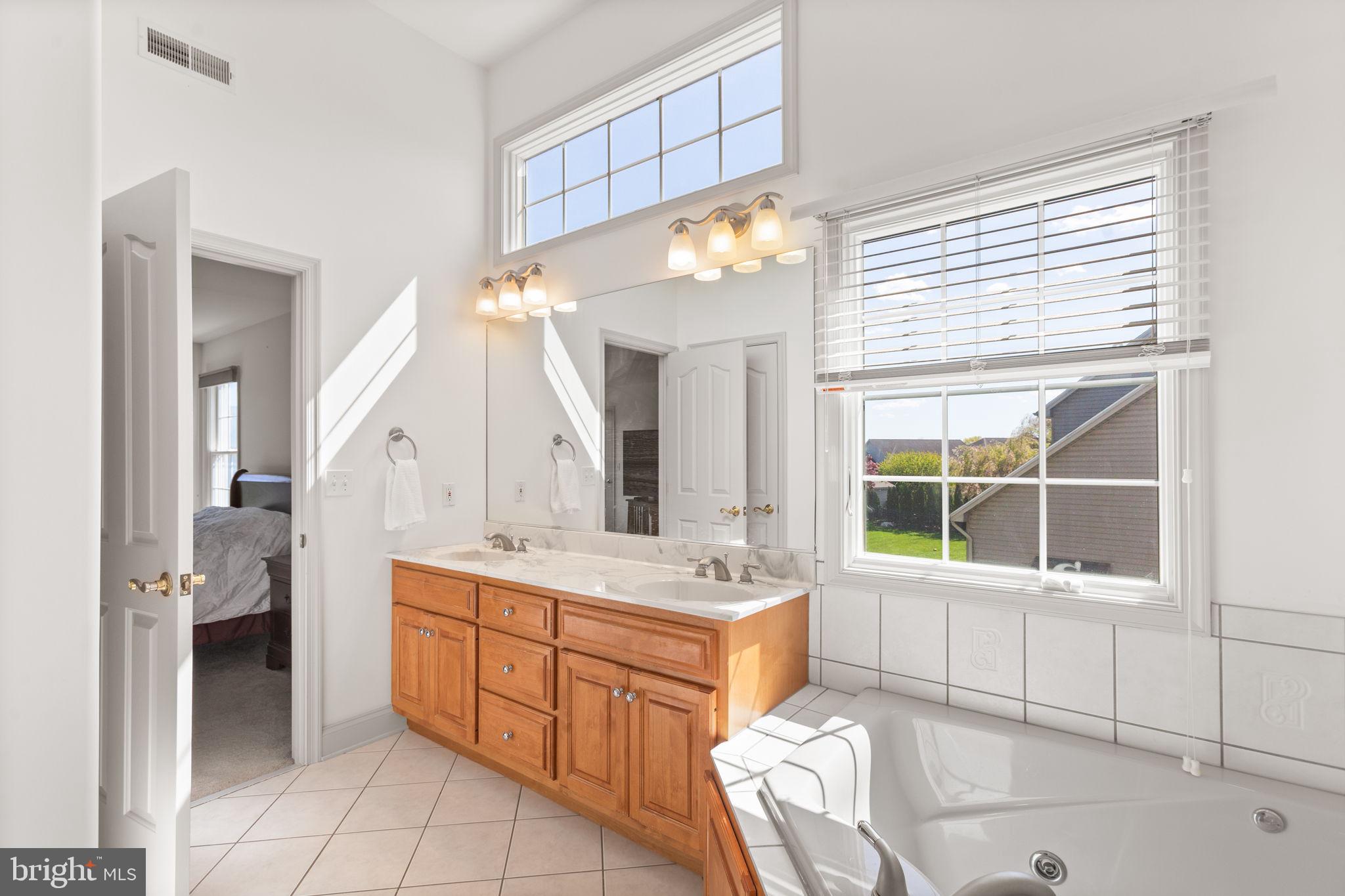 WINDSOR CROSSING - Residential