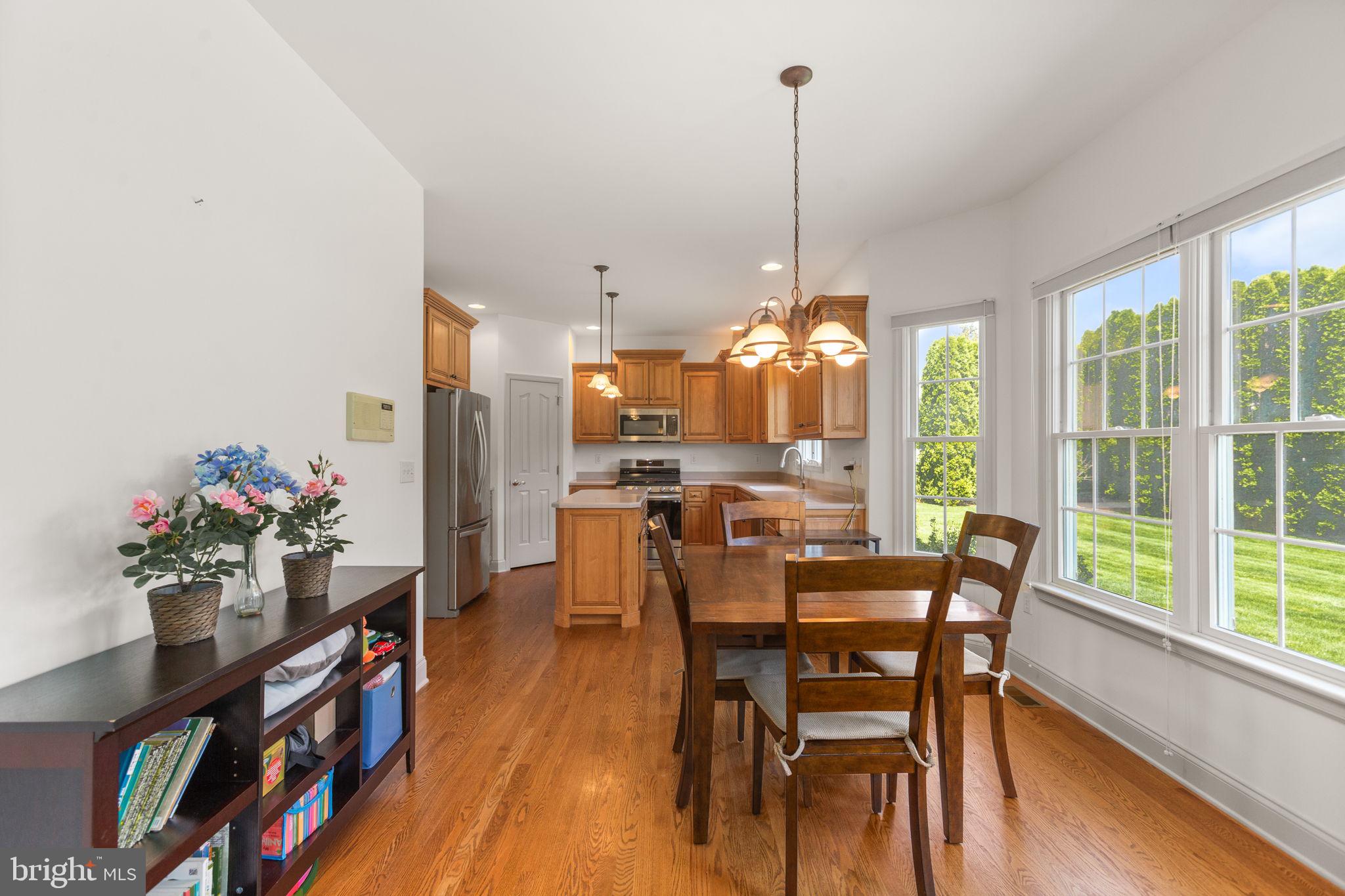 WINDSOR CROSSING - Residential