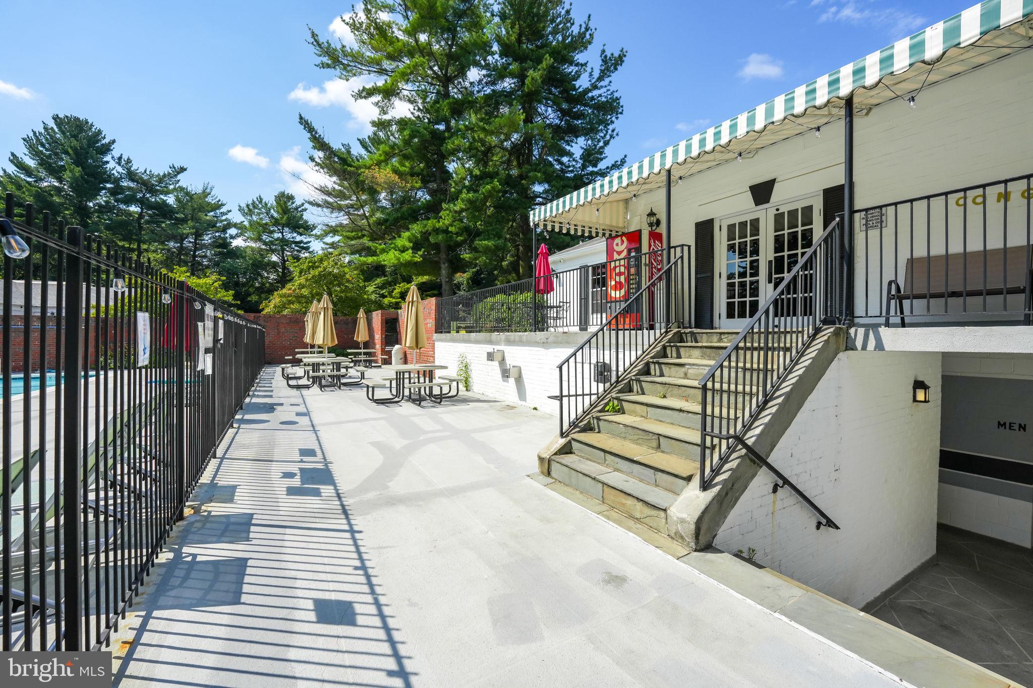 COLONIES AT MCLEAN - Residential