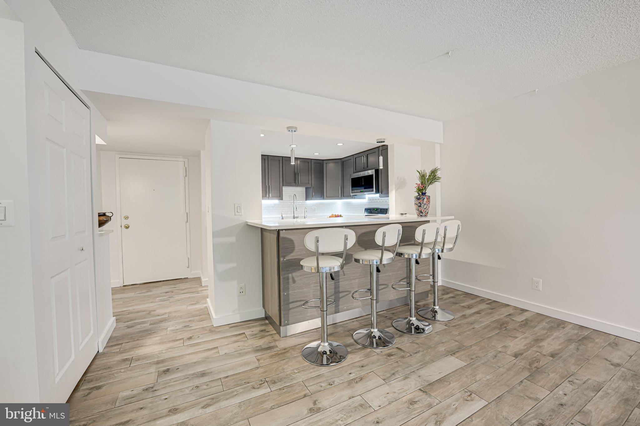 COLONIES AT MCLEAN - Residential