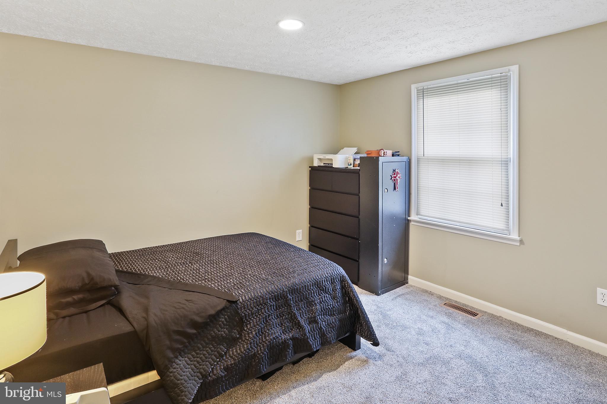 SILVER OAKS - Residential