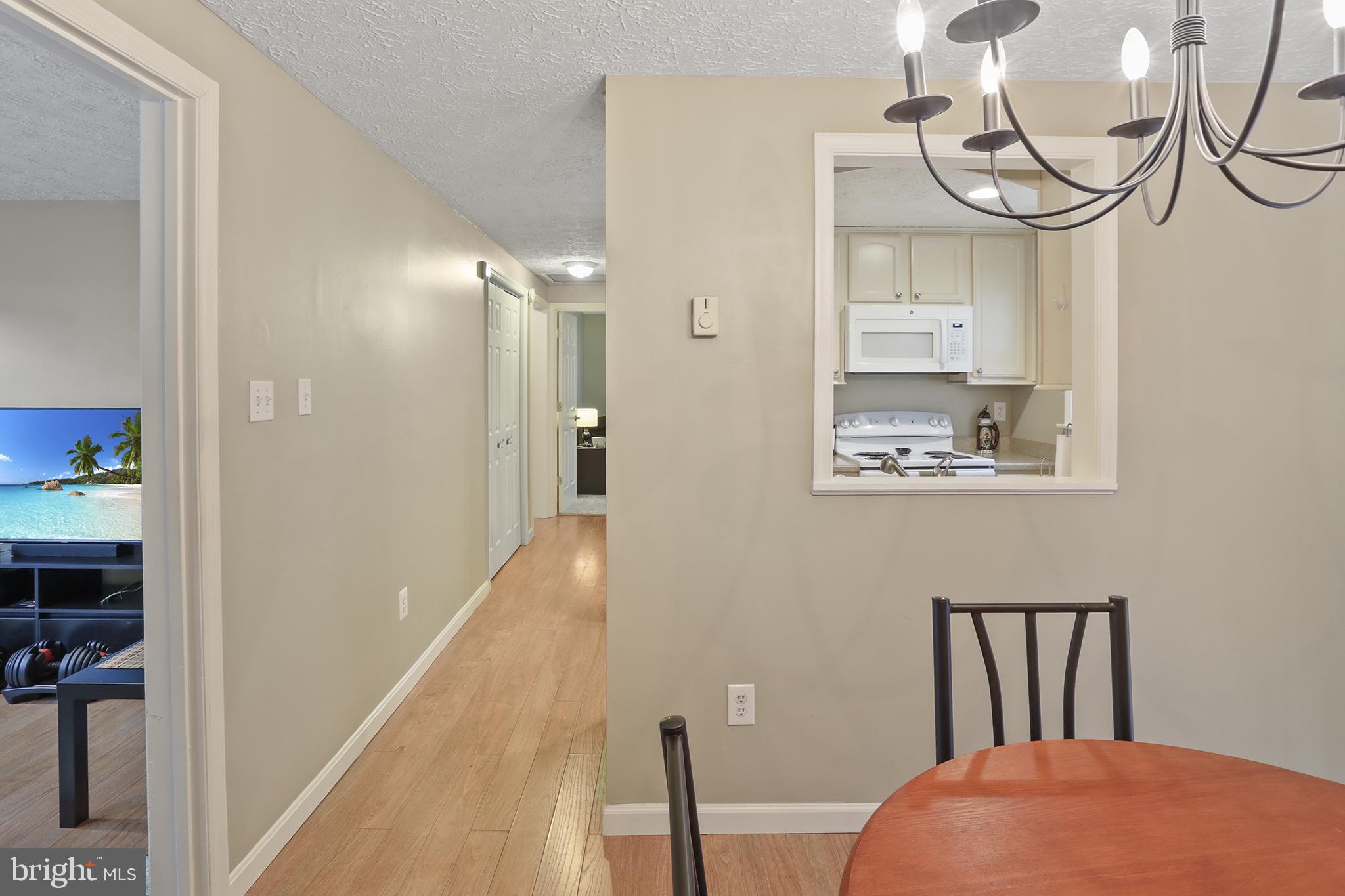 SILVER OAKS - Residential