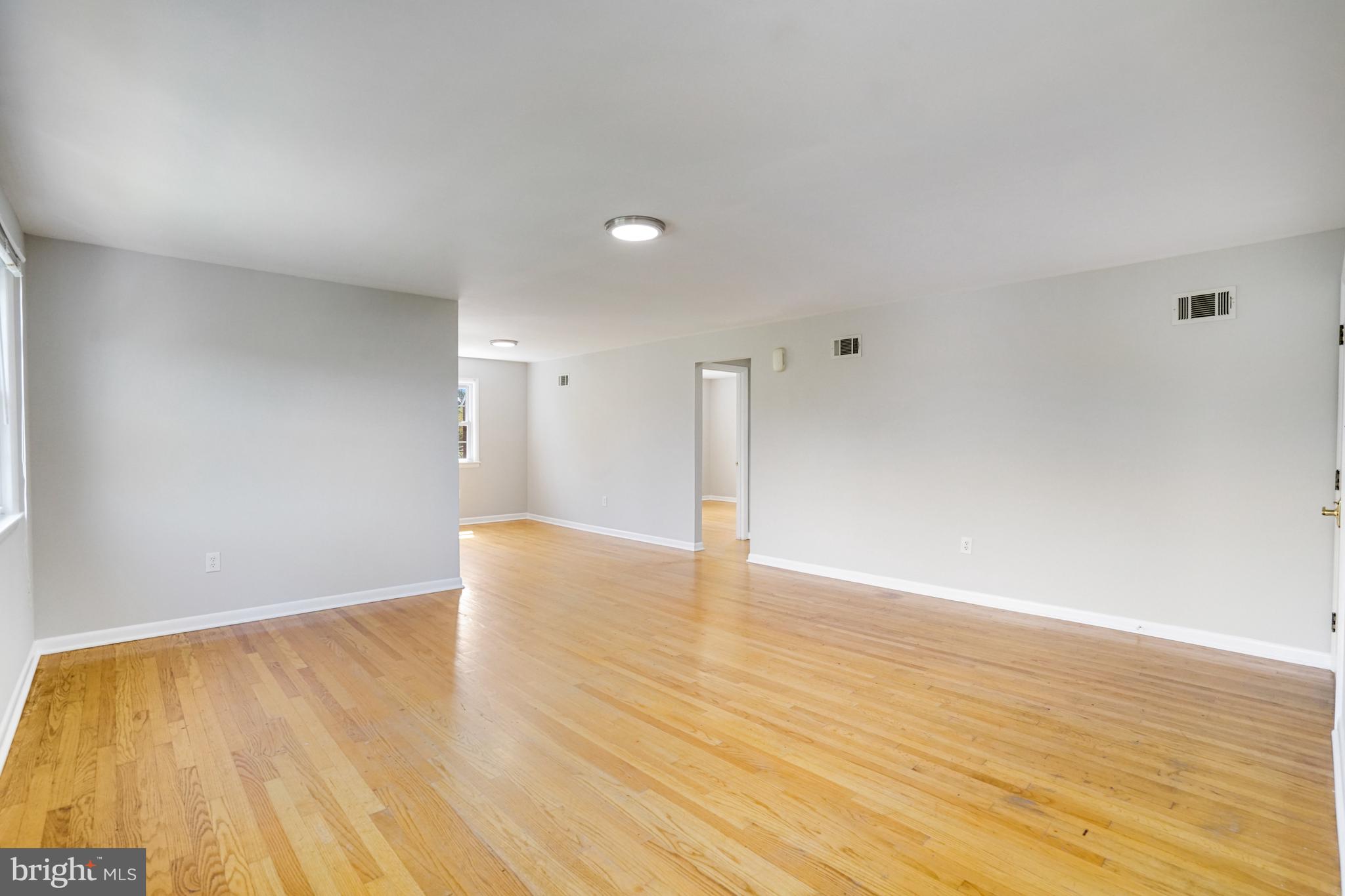 ARLINGTON PARK - Residential